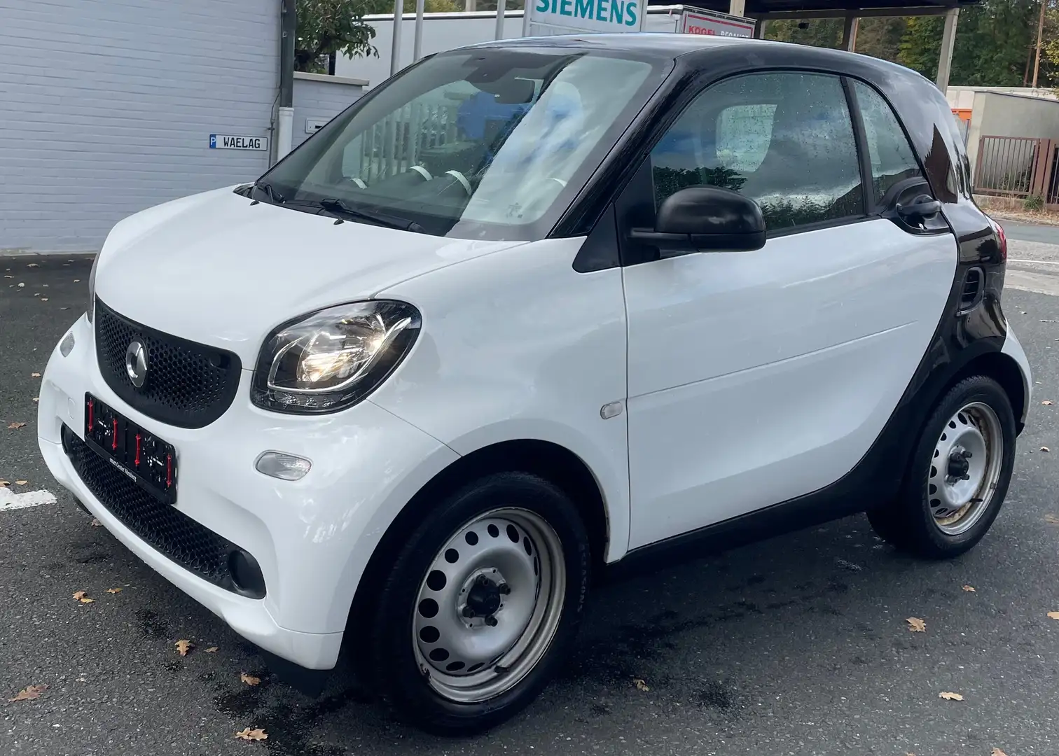 smart forTwo coupe Eeuro 6 Tüv:06/2025 Weiß - 1