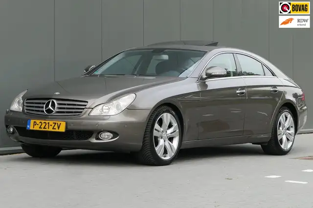 Mercedes-Benz CLS 350 CGI Facelift Youngtimer Carplay Schuifdak Leder