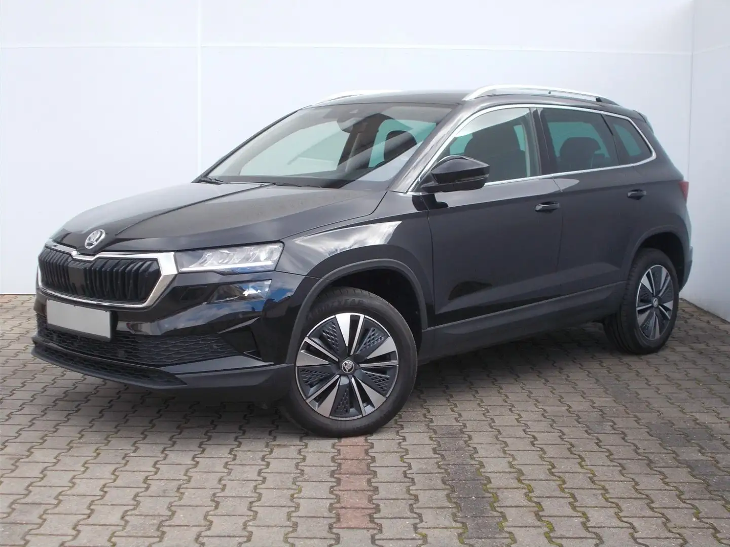Skoda Karoq 1.5 TSI Selection * DSG * Navi *ACC * uvm Noir - 2
