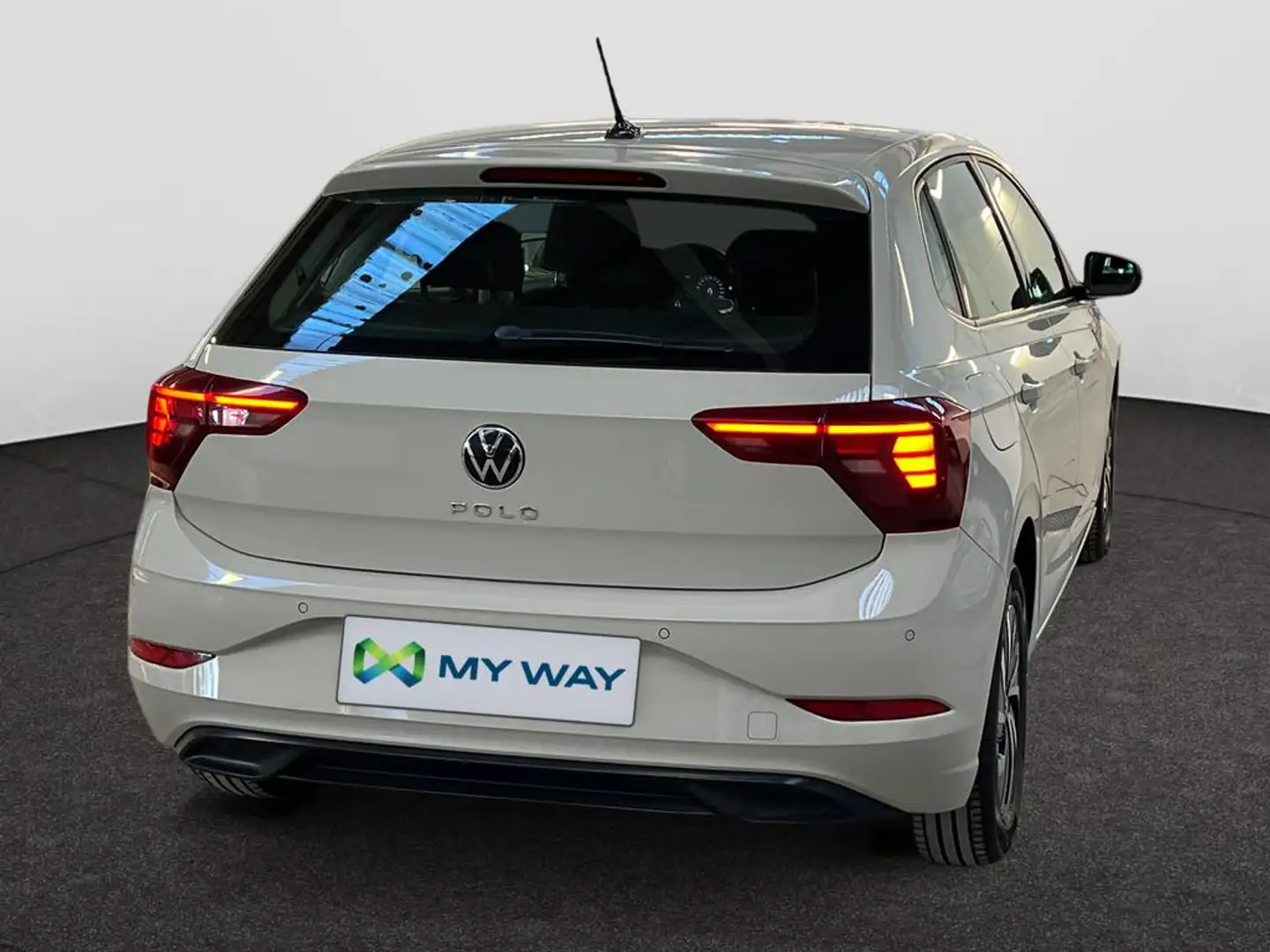 Volkswagen Polo Polo Life Business 1.0 TSI 70 kW (95 ch) 5 vitesses manuel Gris - 2