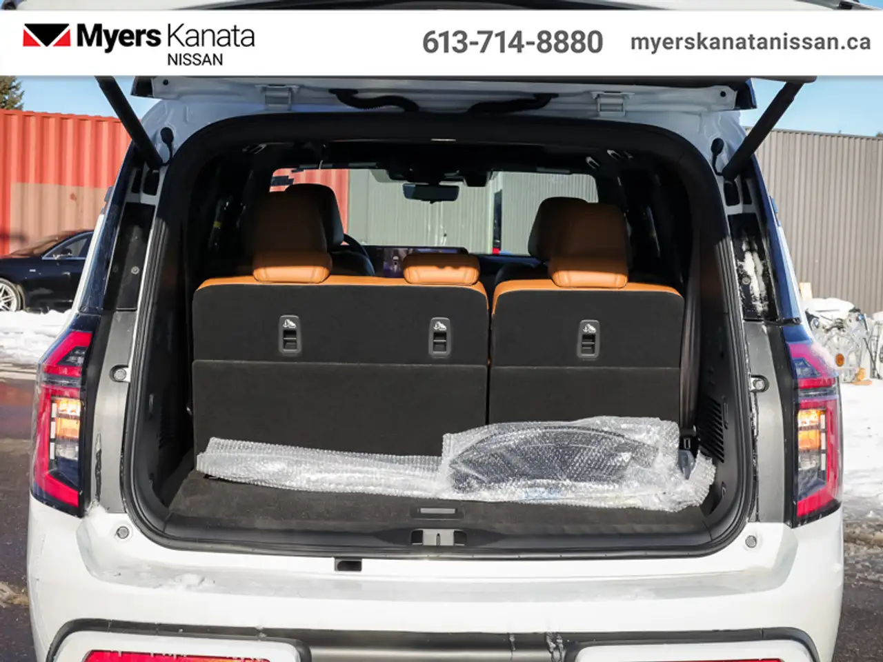 Nissan Armada снимка Nissan Armada