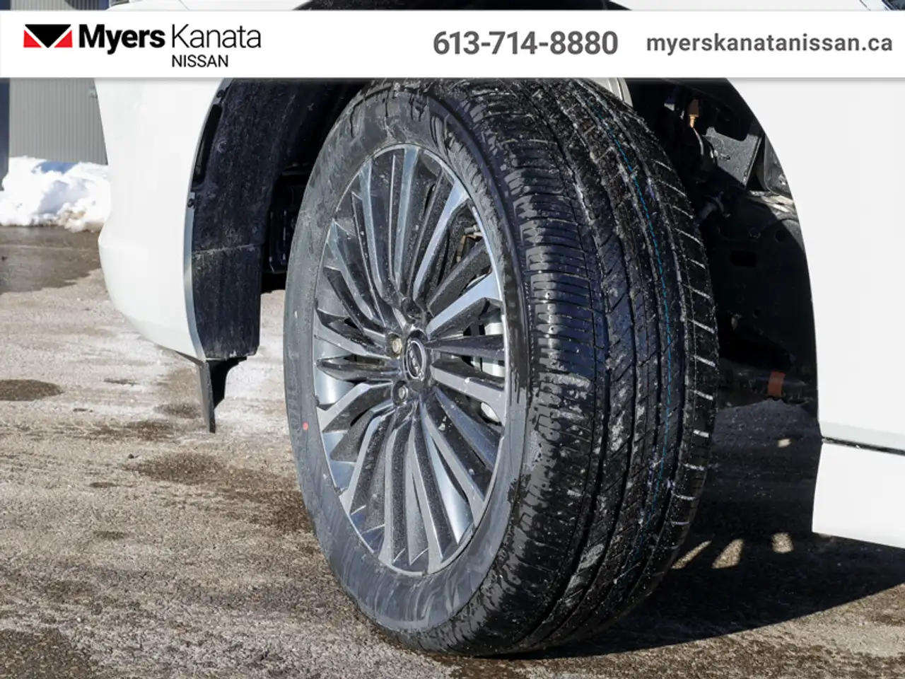 Nissan Armada снимка Nissan Armada