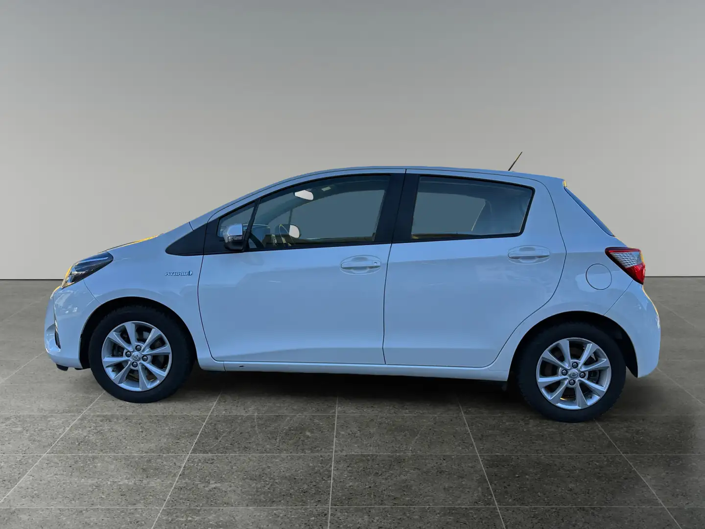 Toyota Yaris 1,5 HYBRID 5-TG. ACTIVE '18 Weiß - 2