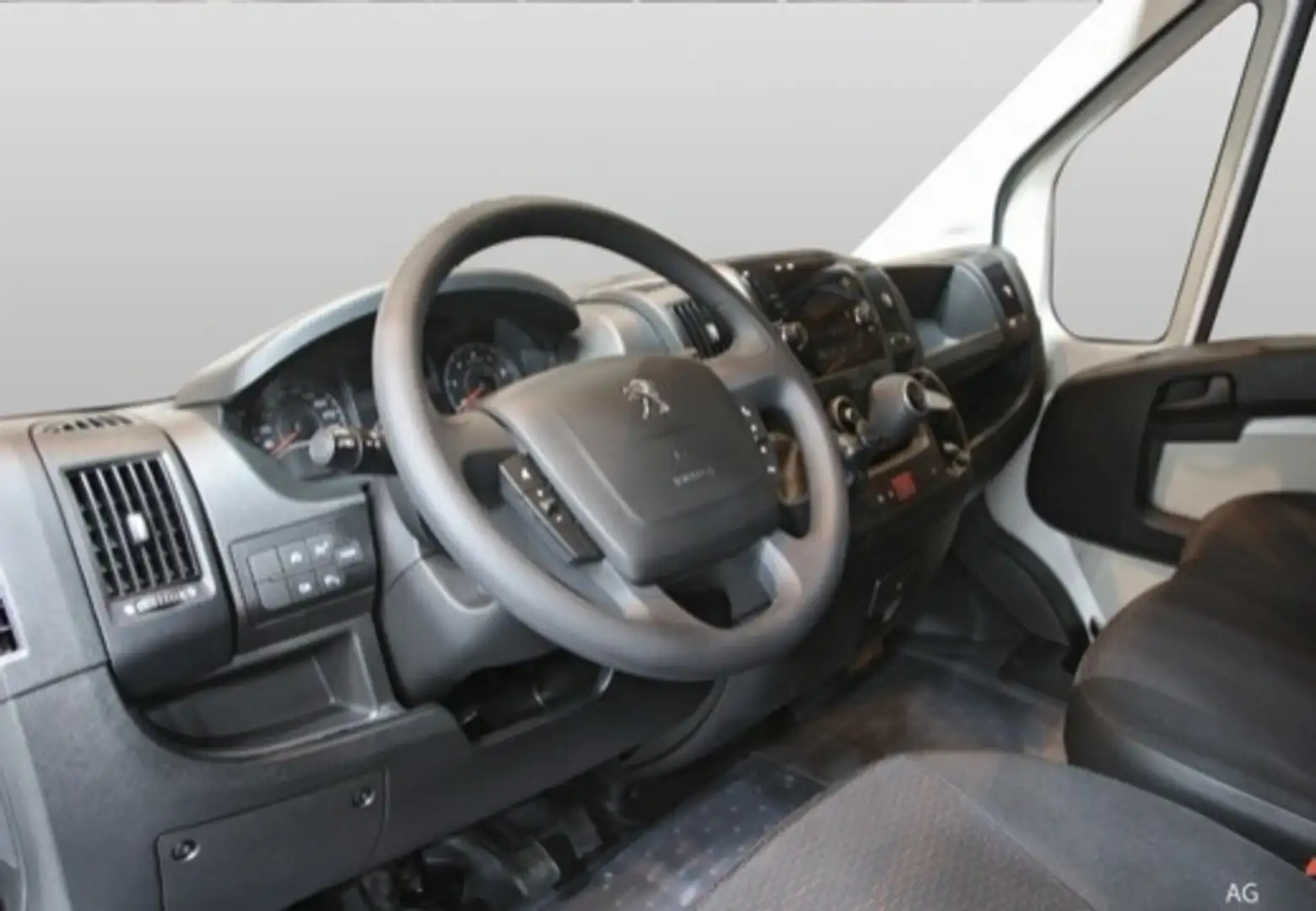 Peugeot Boxer Minibus 2.2BlueHDI 333 L2H2 140 Blanco - 1