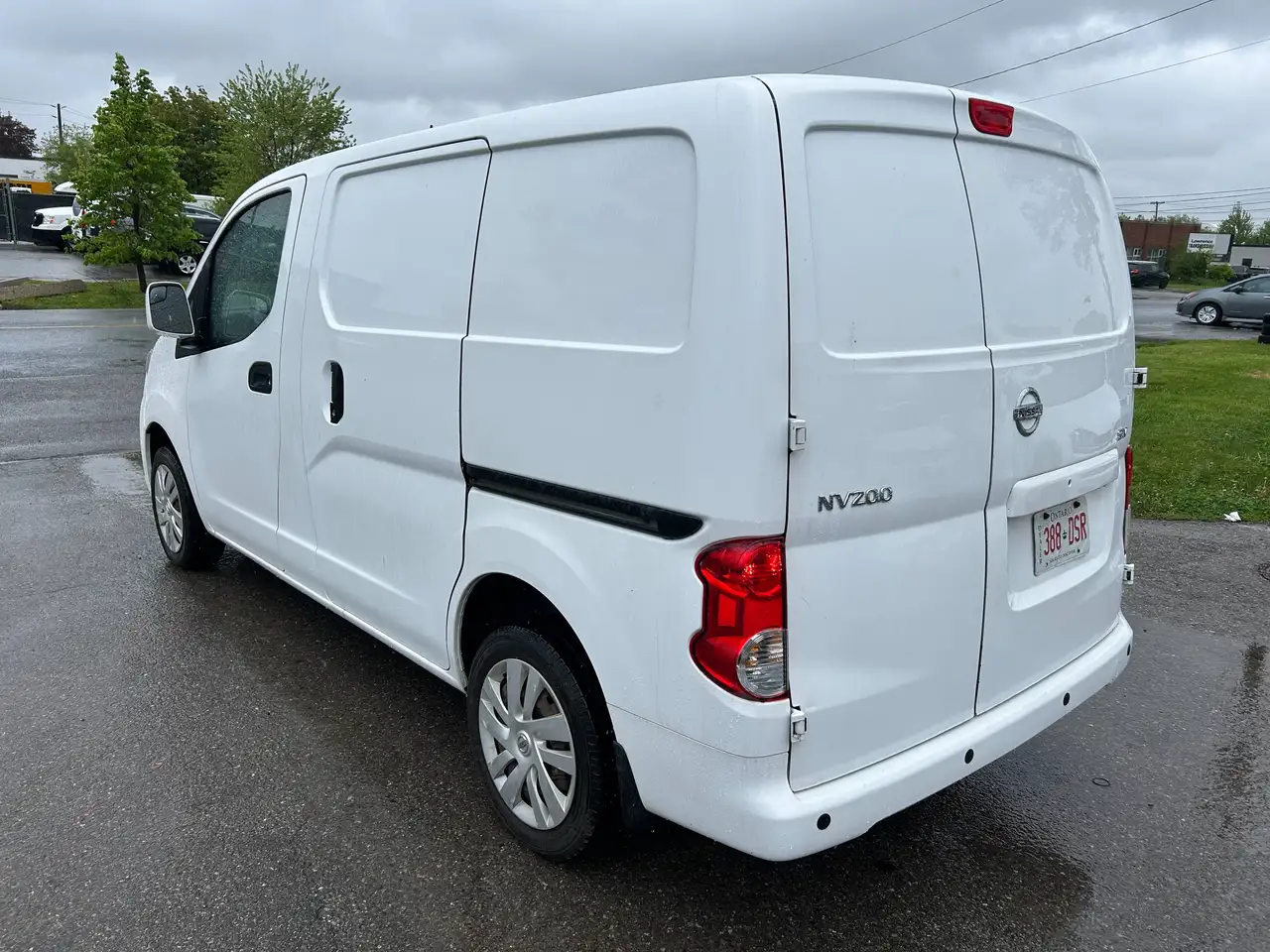 Nissan NV200 снимка Nissan NV200