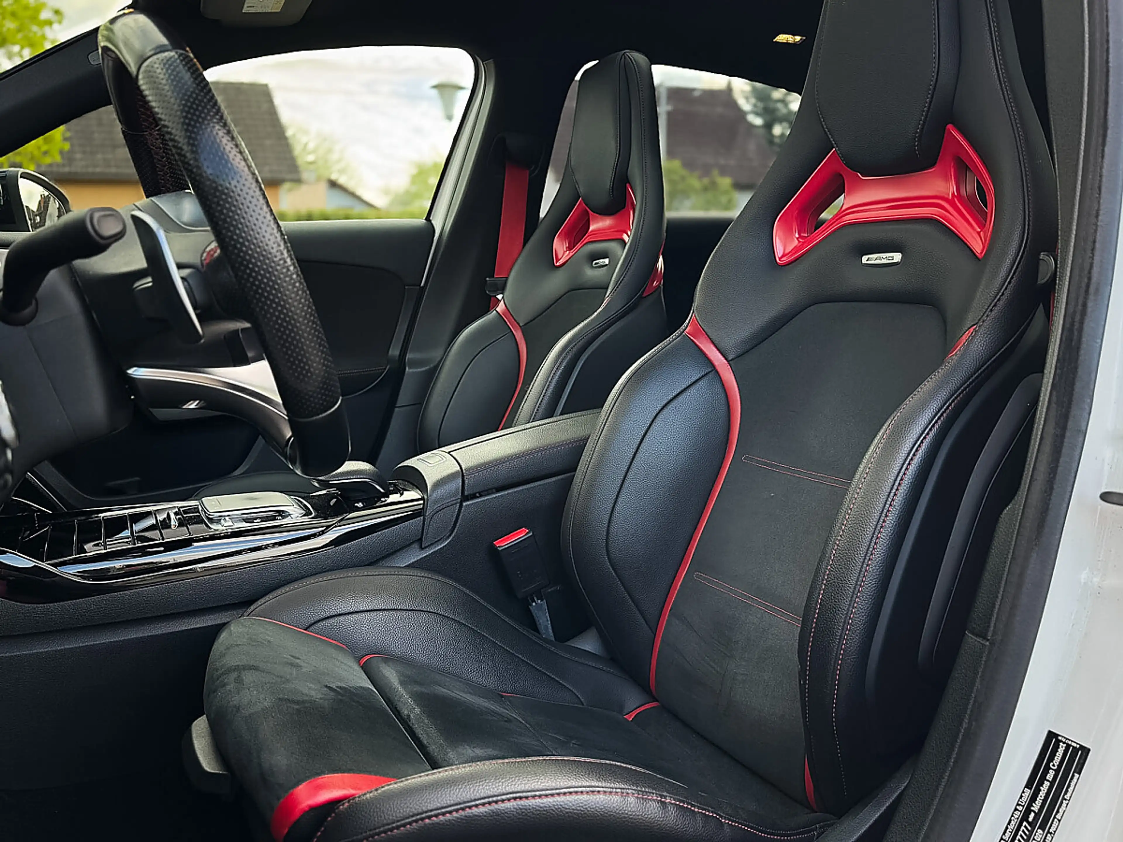 Mercedes-Benz A 35 AMG 4MATIC Aut. — photo 13