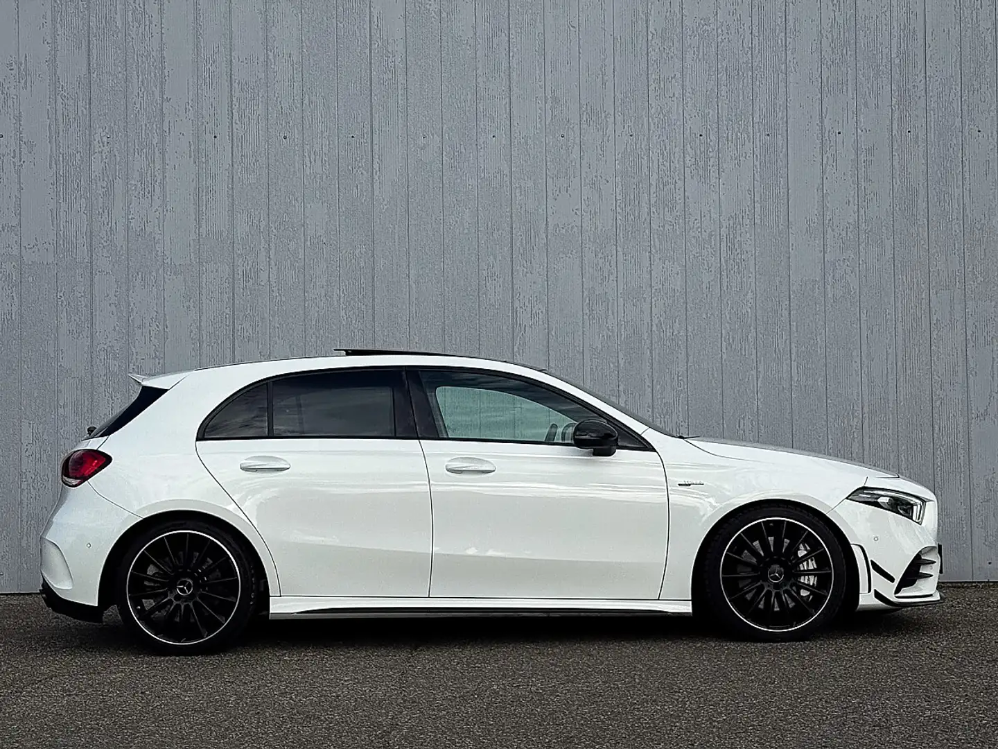 Mercedes-Benz A 35 AMG 4MATIC Aut. Weiß - 2