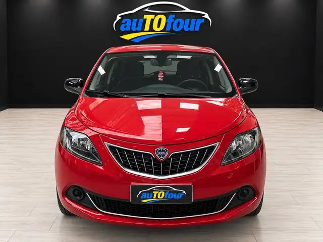 Lancia Ypsilon view 2