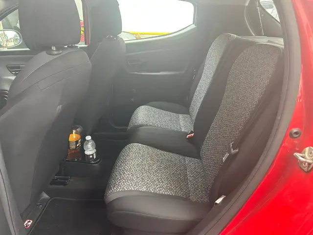 Lancia Ypsilon view 11