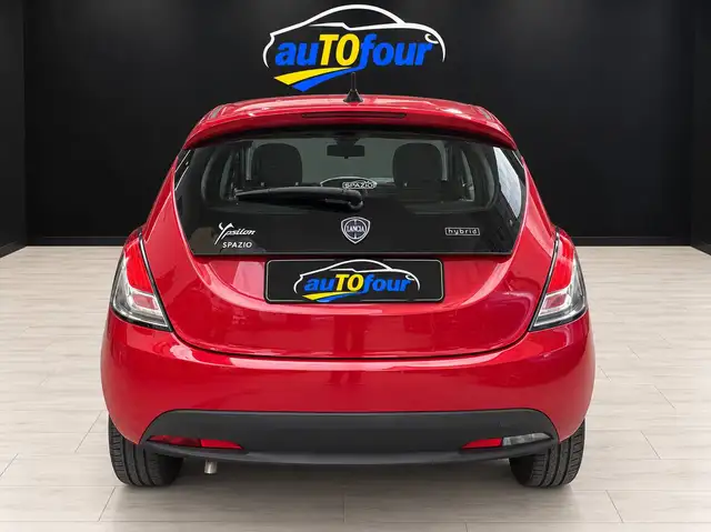 Lancia Ypsilon view 6