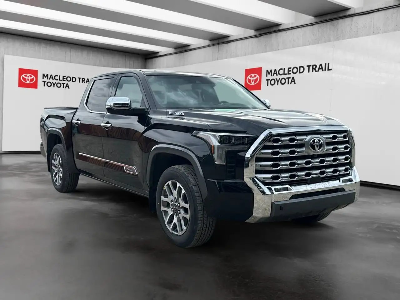 Toyota Tundra снимка Toyota Tundra