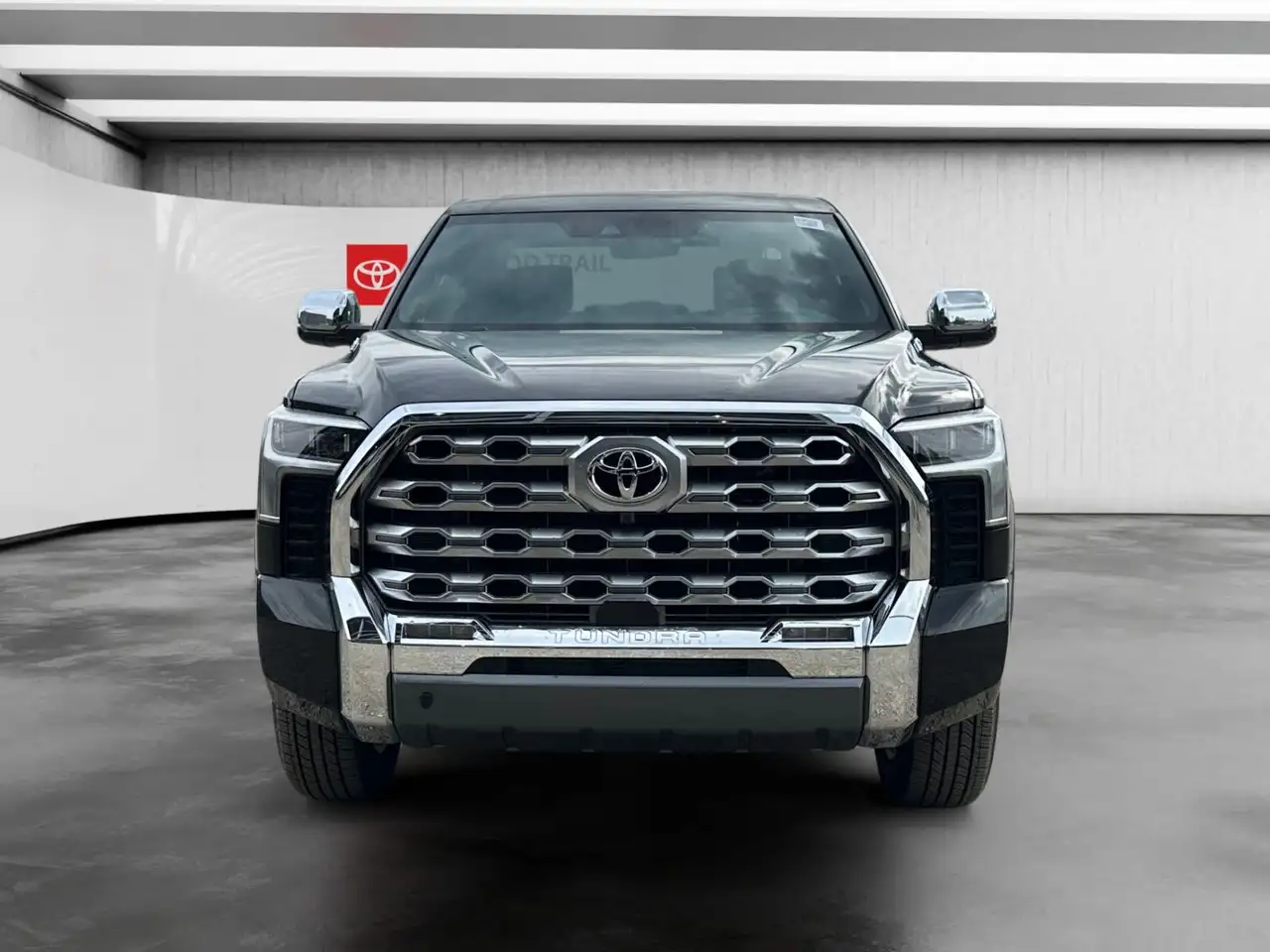 Toyota Tundra снимка Toyota Tundra