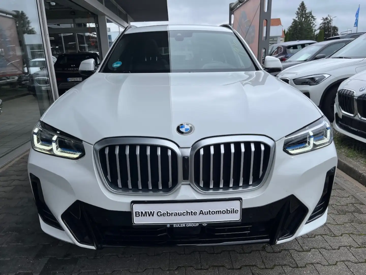 BMW X3 20i M Sport Laser Standhz.AHK Pano H/K AdFahrw. HU Weiß - 2