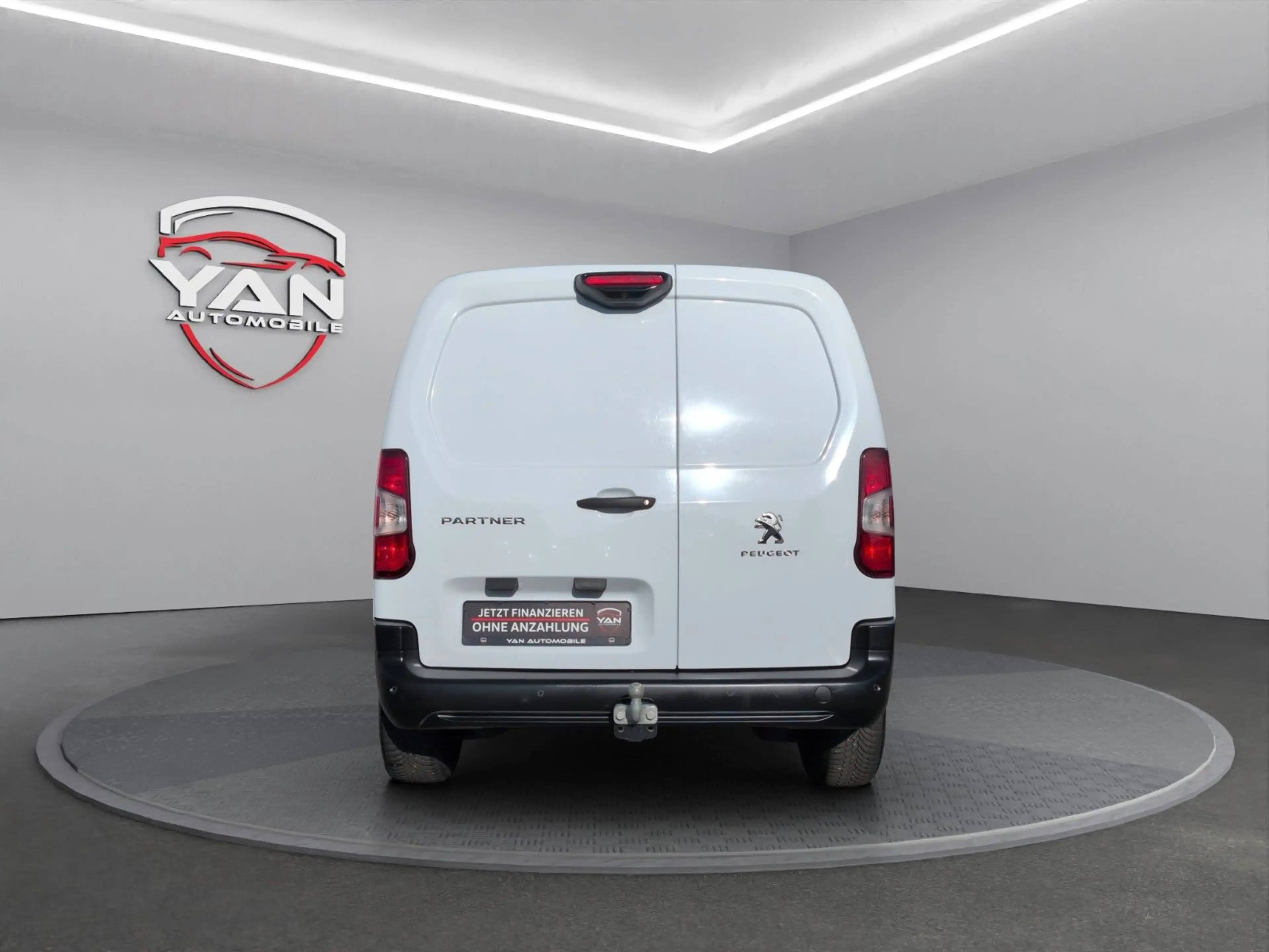 Peugeot Partner L1 1.5 HDI*AHK*NAVI*Kamera*Tempomat*220V — photo 7