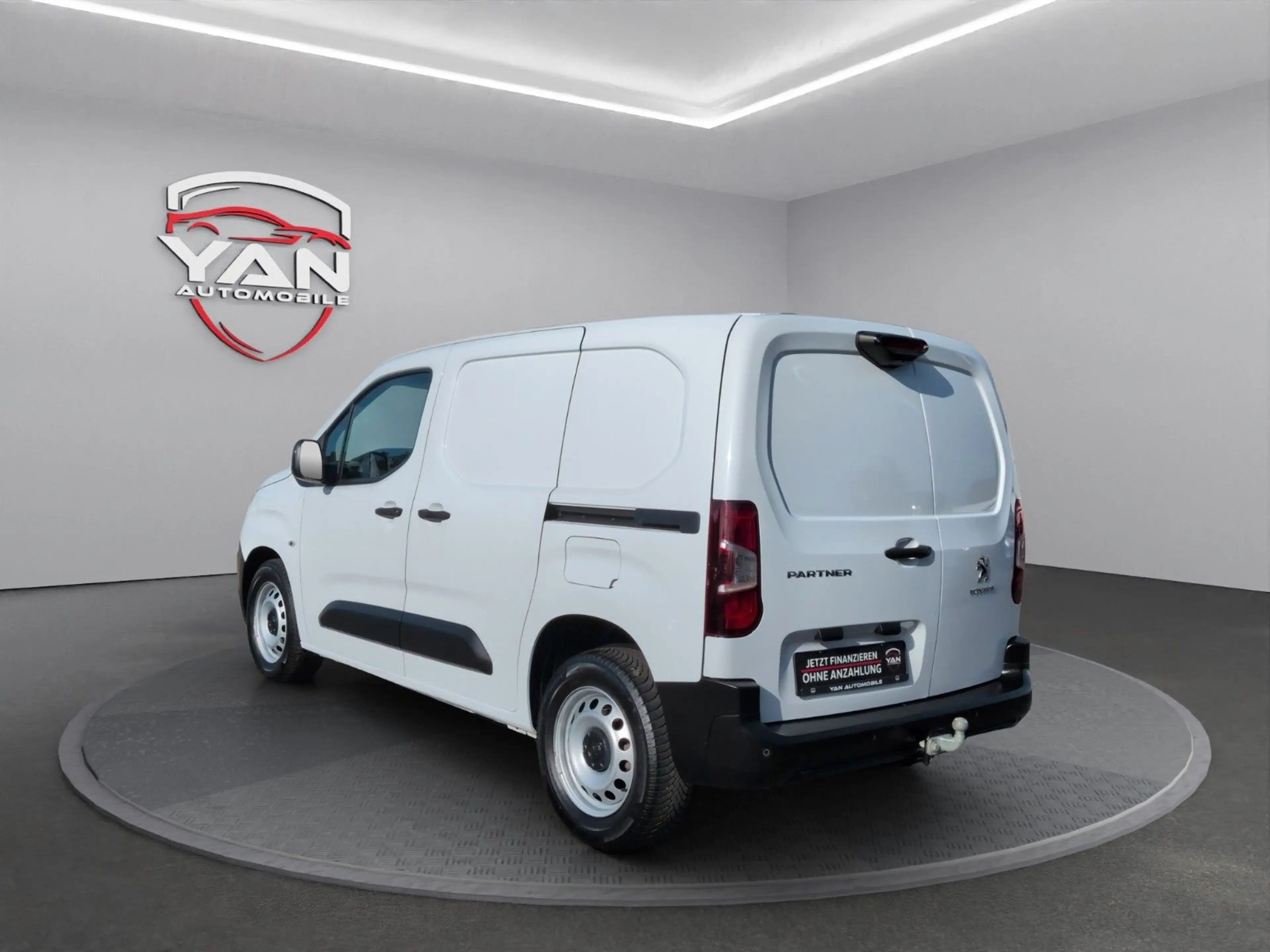 Peugeot Partner L1 1.5 HDI*AHK*NAVI*Kamera*Tempomat*220V — photo 8
