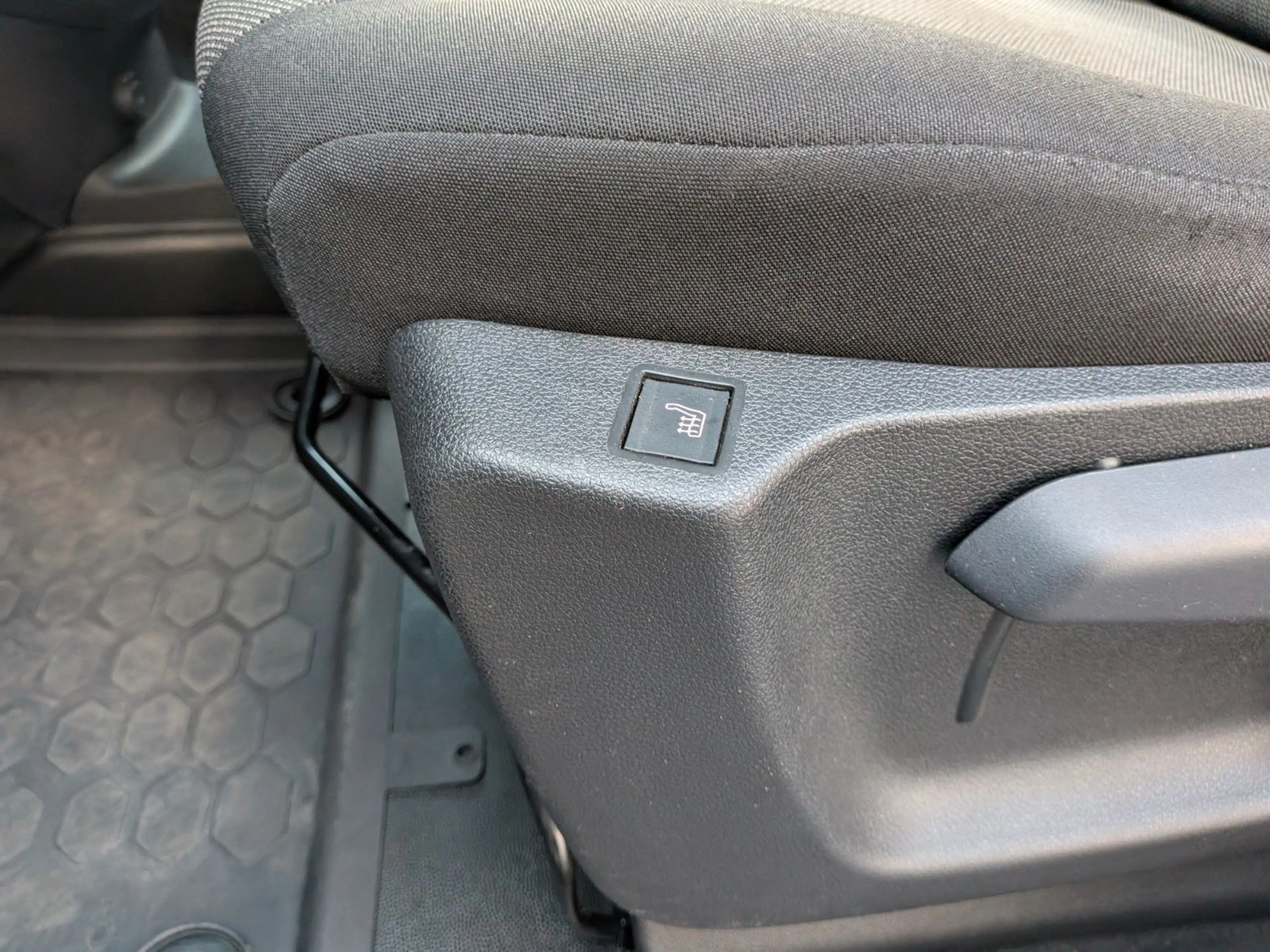 Peugeot Partner L1 1.5 HDI*AHK*NAVI*Kamera*Tempomat*220V — photo 13