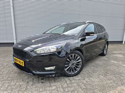 Ford Focus Wagon 92KW Titanium ST-Line navigatie,parkeersenso