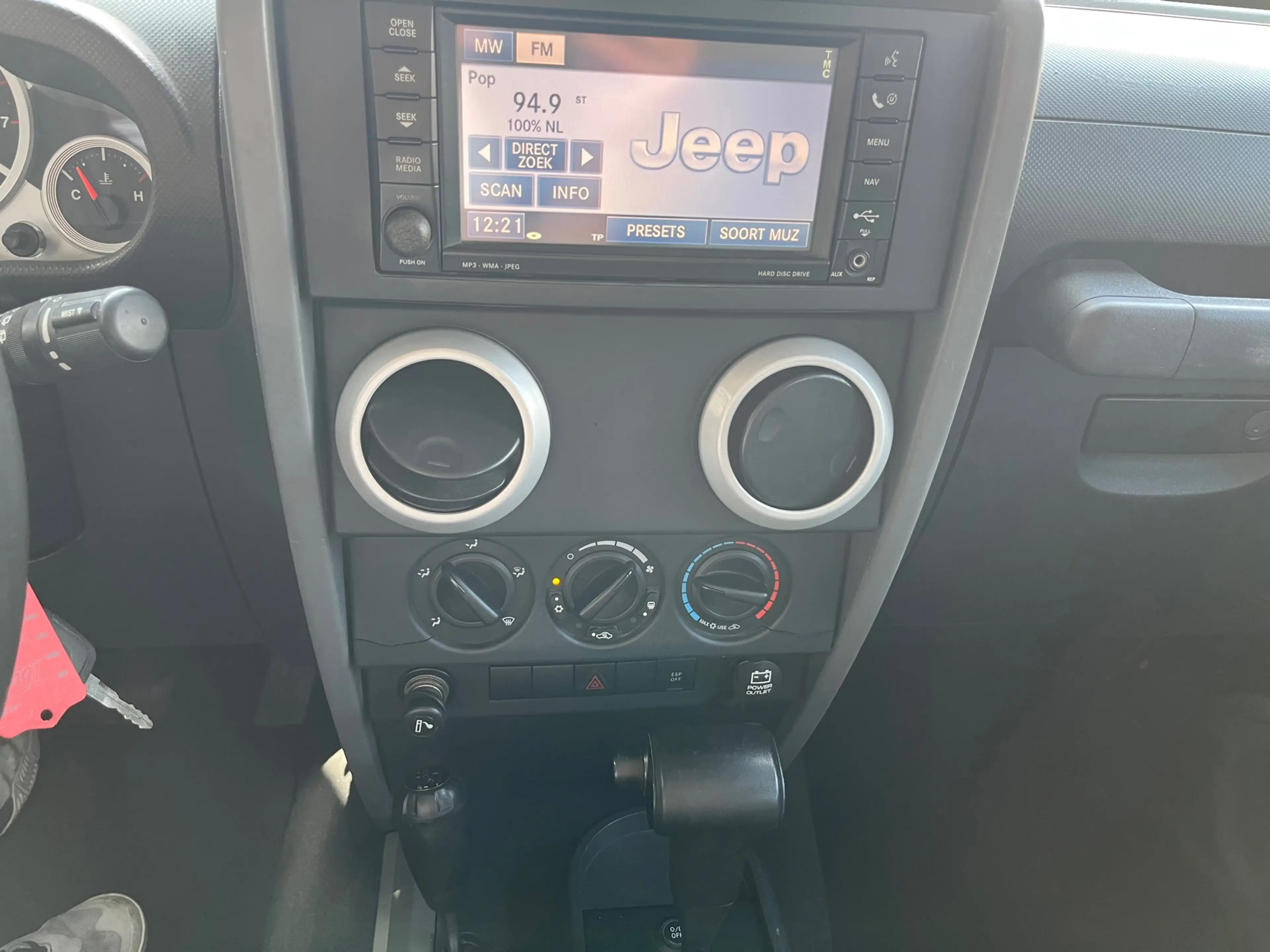 Jeep Wrangler 3.8 Sport airco Cabriolet 4x4 lier — photo 12