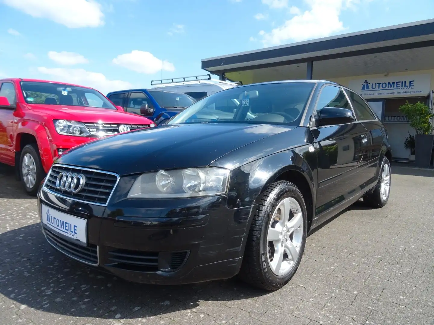 Audi A3 1.6 Attraction KLIMAAUT. SERVO Black - 1