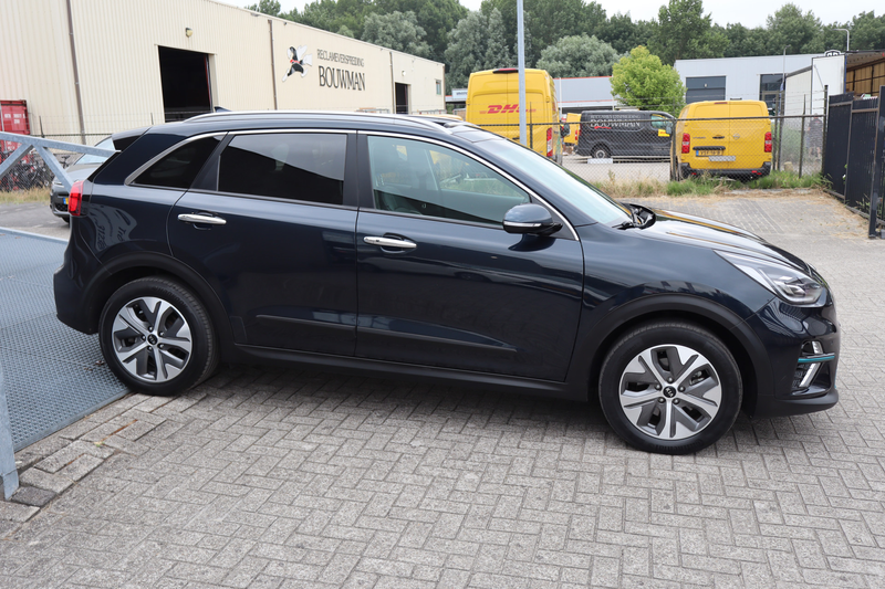 Kia e-Niro DynamicPlusLine 64 kWh Panoramadak/Stoelverwarming — photo 10