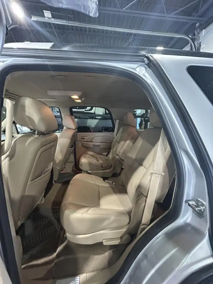 Cadillac Escalade снимка Cadillac Escalade