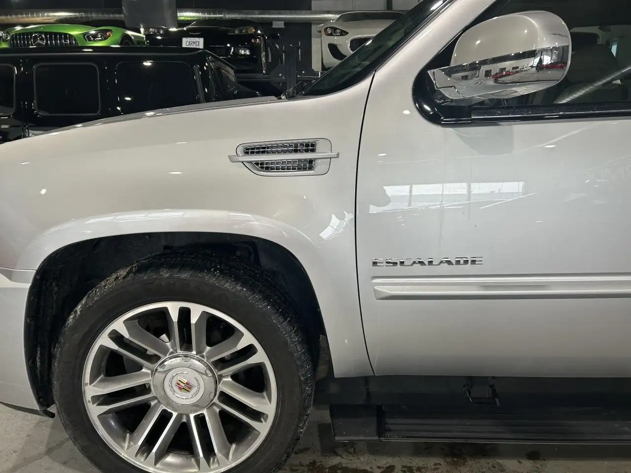 Cadillac Escalade снимка Cadillac Escalade