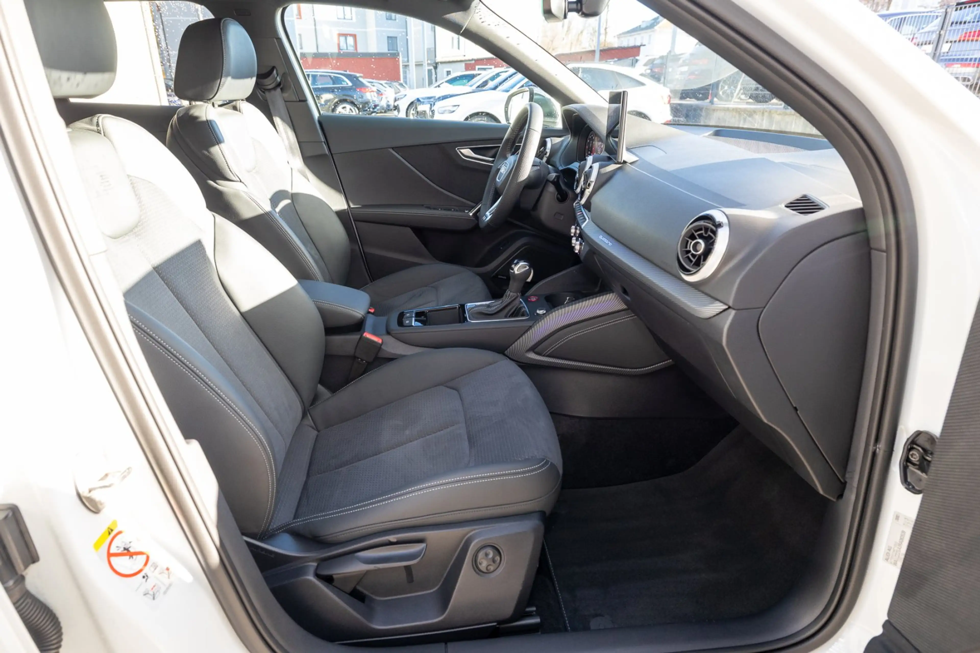 Audi SQ2 2.0 TFSI qu. S tr.(AHK,Matrix,SONOS,ACC,RFK) — photo 4