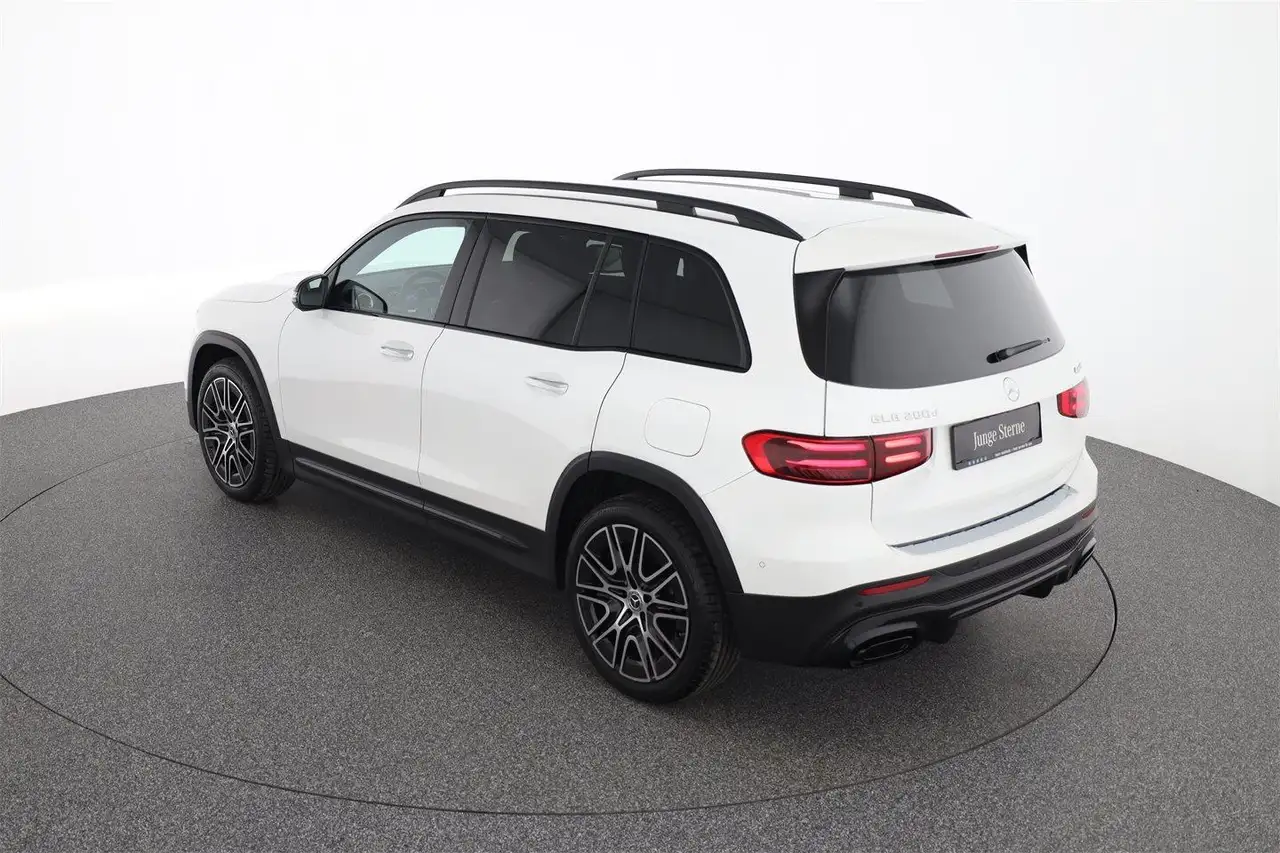 Mercedes-Benz GLB 2026