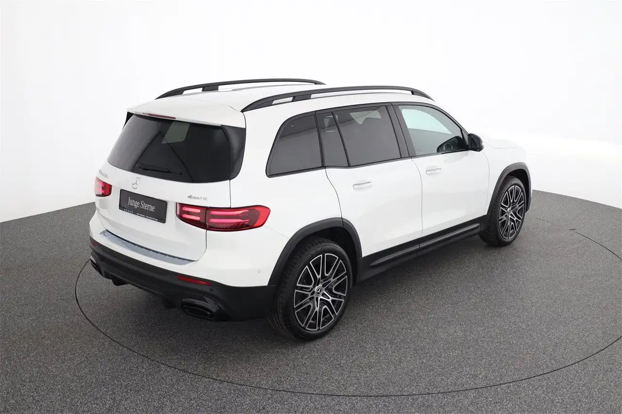 Mercedes-Benz GLB 2026