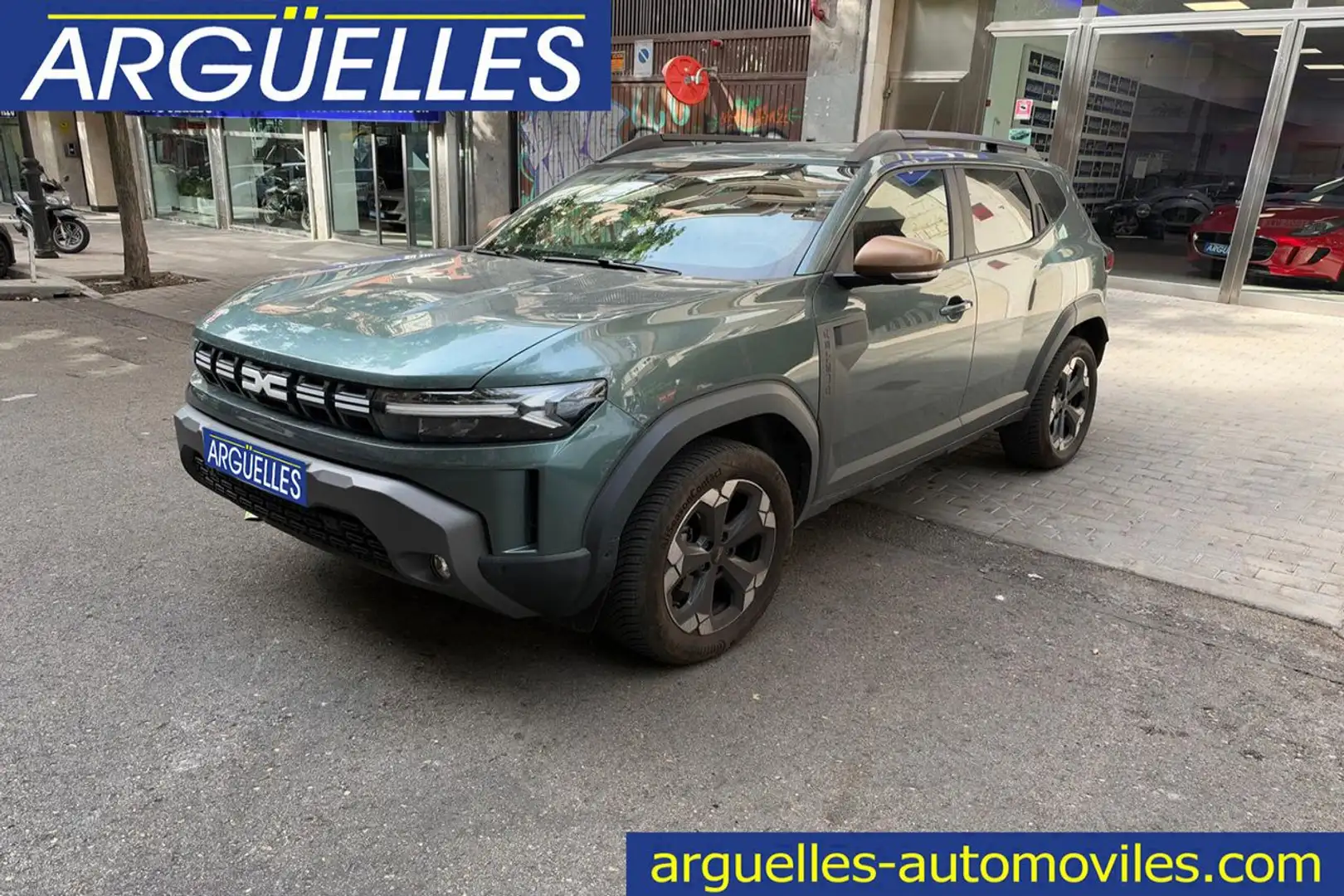 Dacia Duster Extreme Mild Hybris 130 4x4 Verde - 1