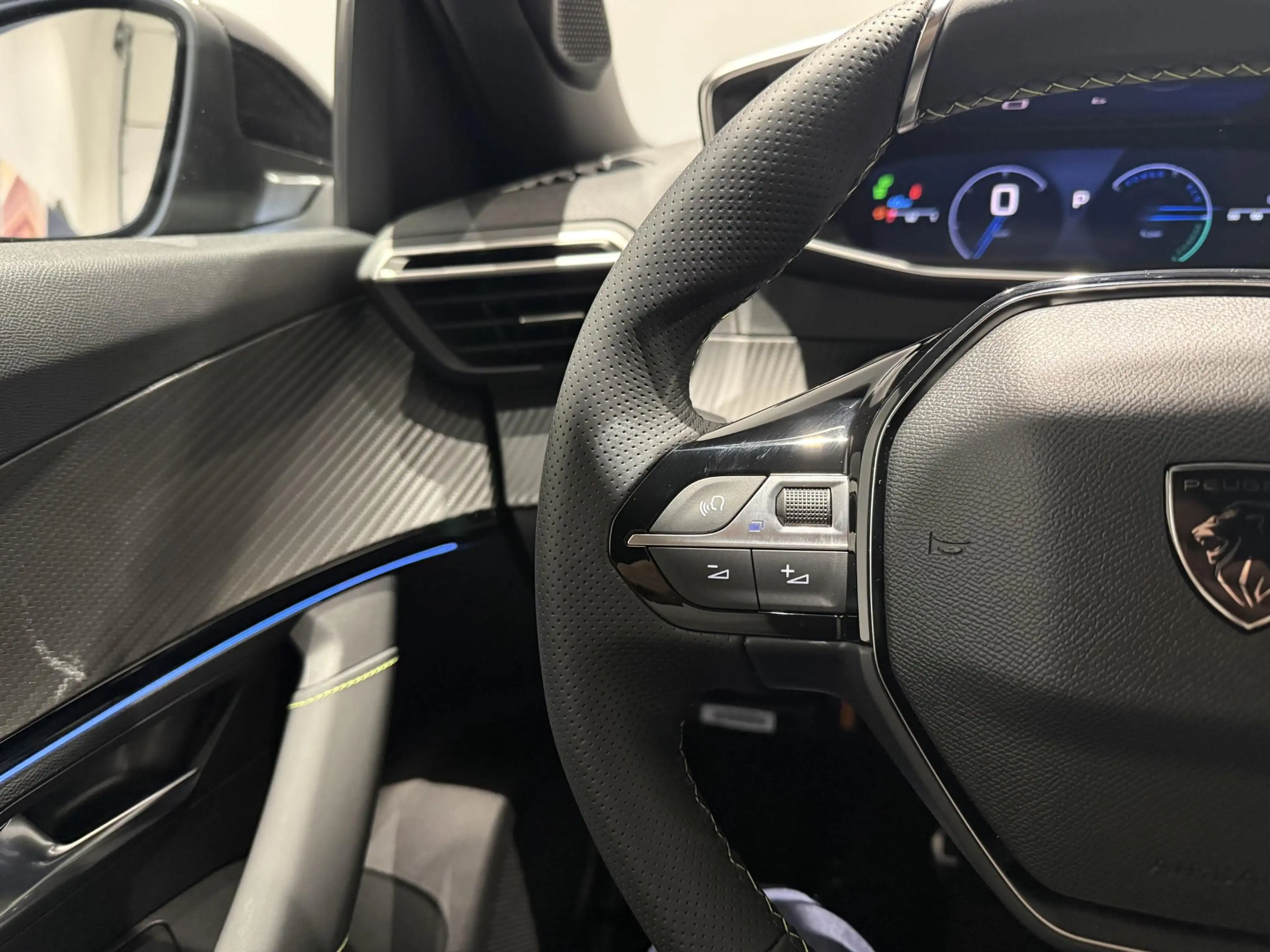 Peugeot 2008 1.2 Hybrid 145 GT | 21% AKTIE ! | APPLE CARPLAY & — photo 13