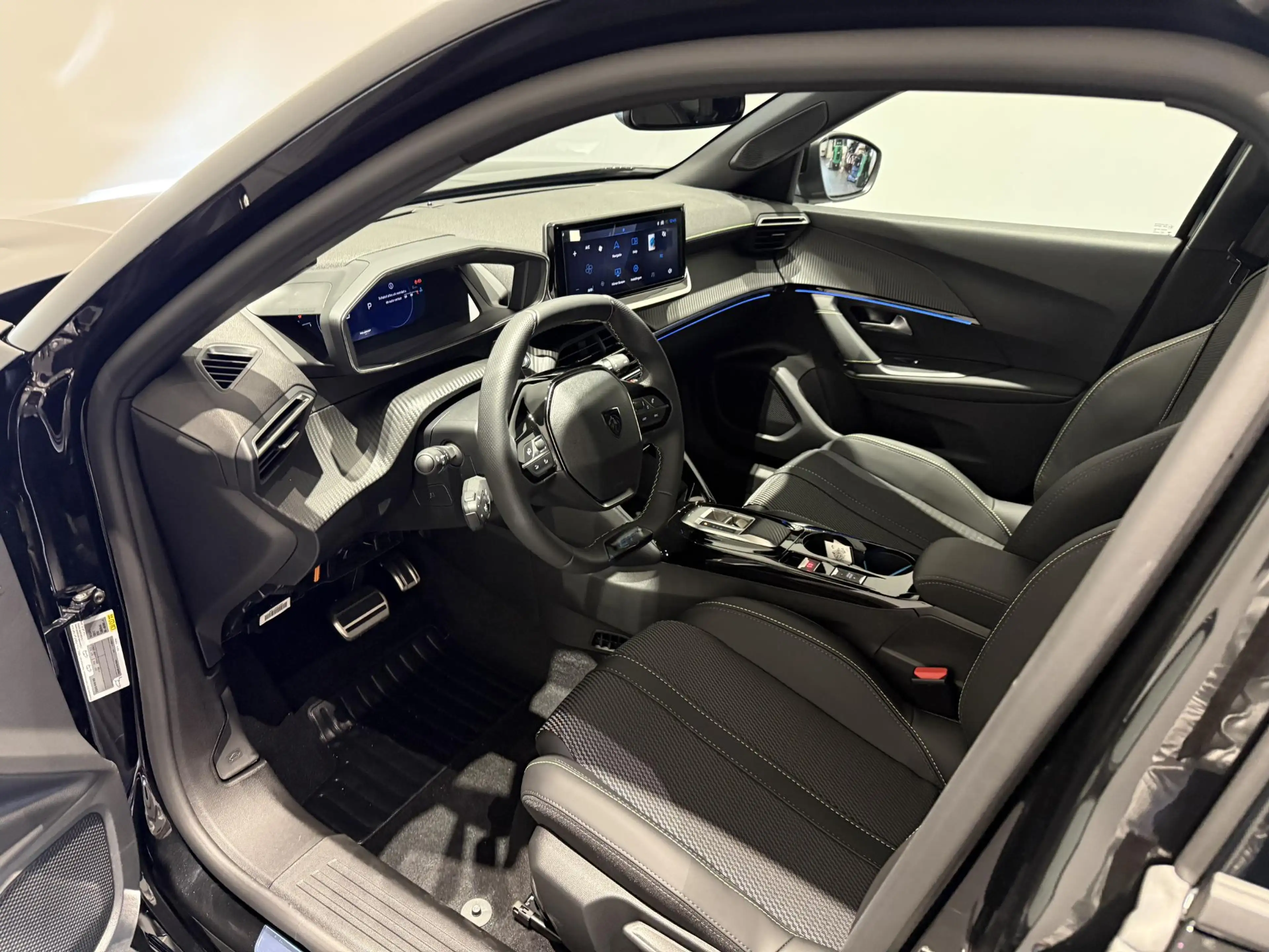 Peugeot 2008 1.2 Hybrid 145 GT | 21% AKTIE ! | APPLE CARPLAY & — photo 7
