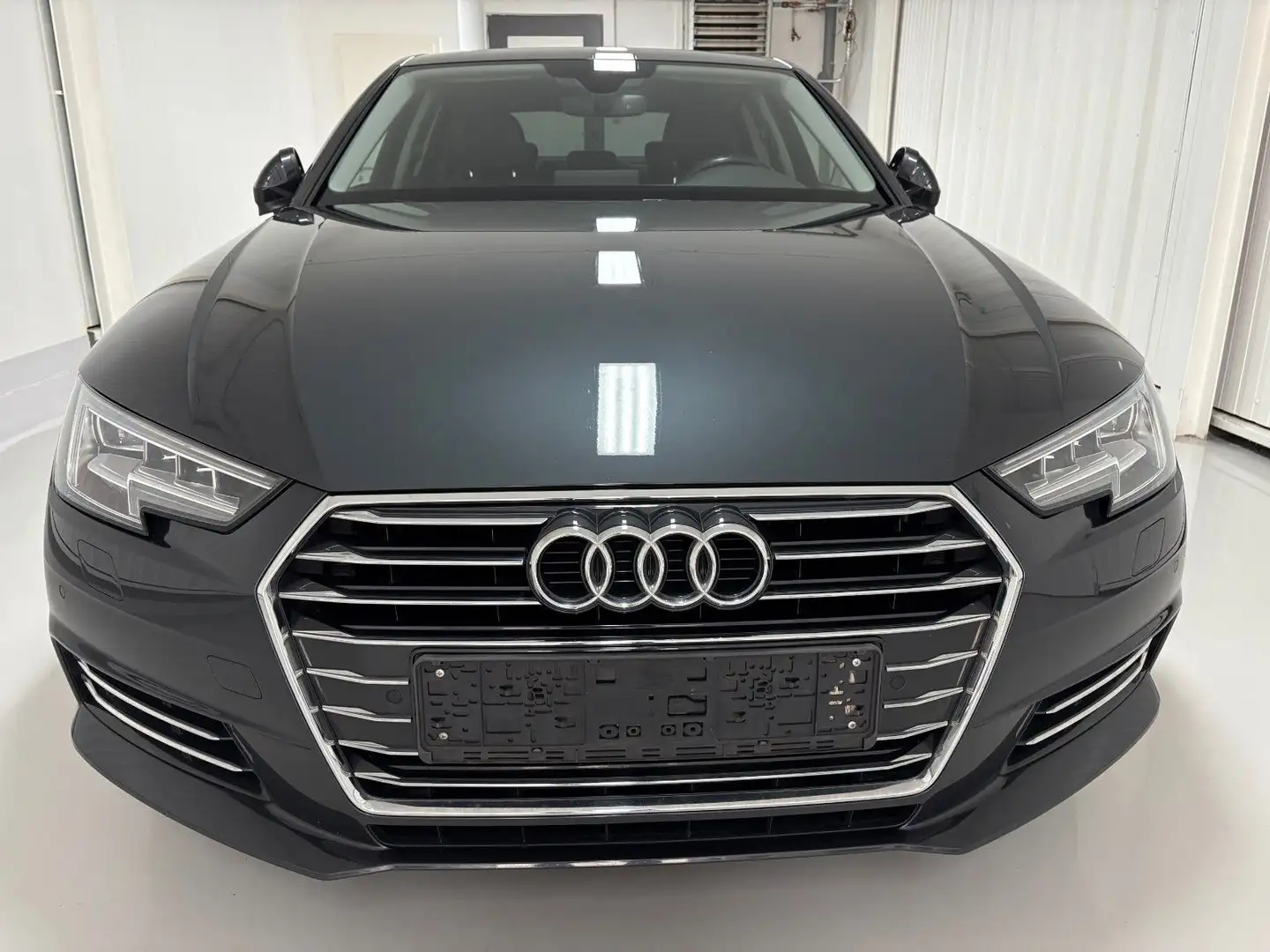 Audi A4 Lim. design/Matrix-LED/Virtual/18" Gris - 2