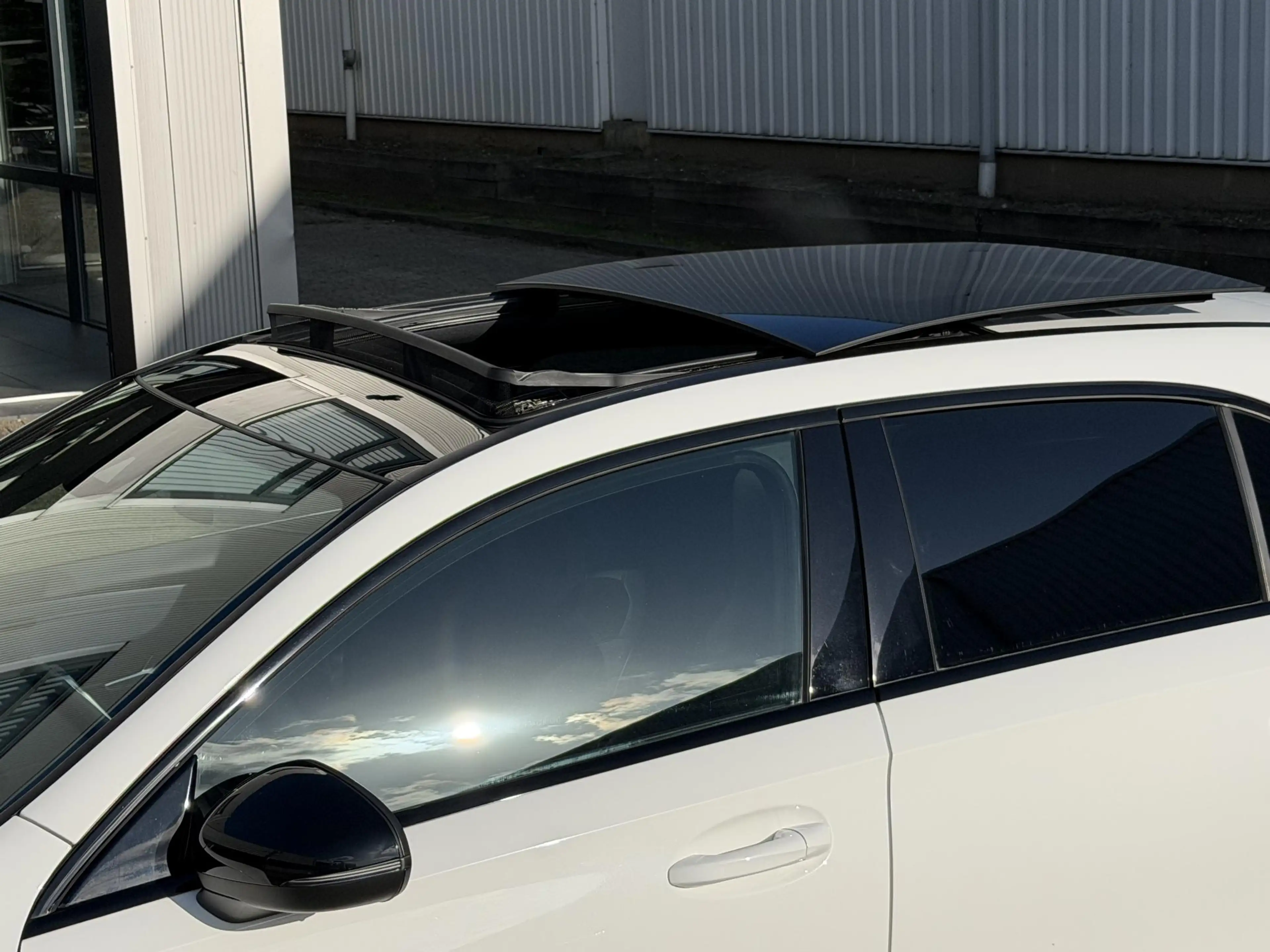 Mercedes-Benz A 180 Premium AMG Line | Pano-Dak/Sfeer/Camera/18-inch — photo 35