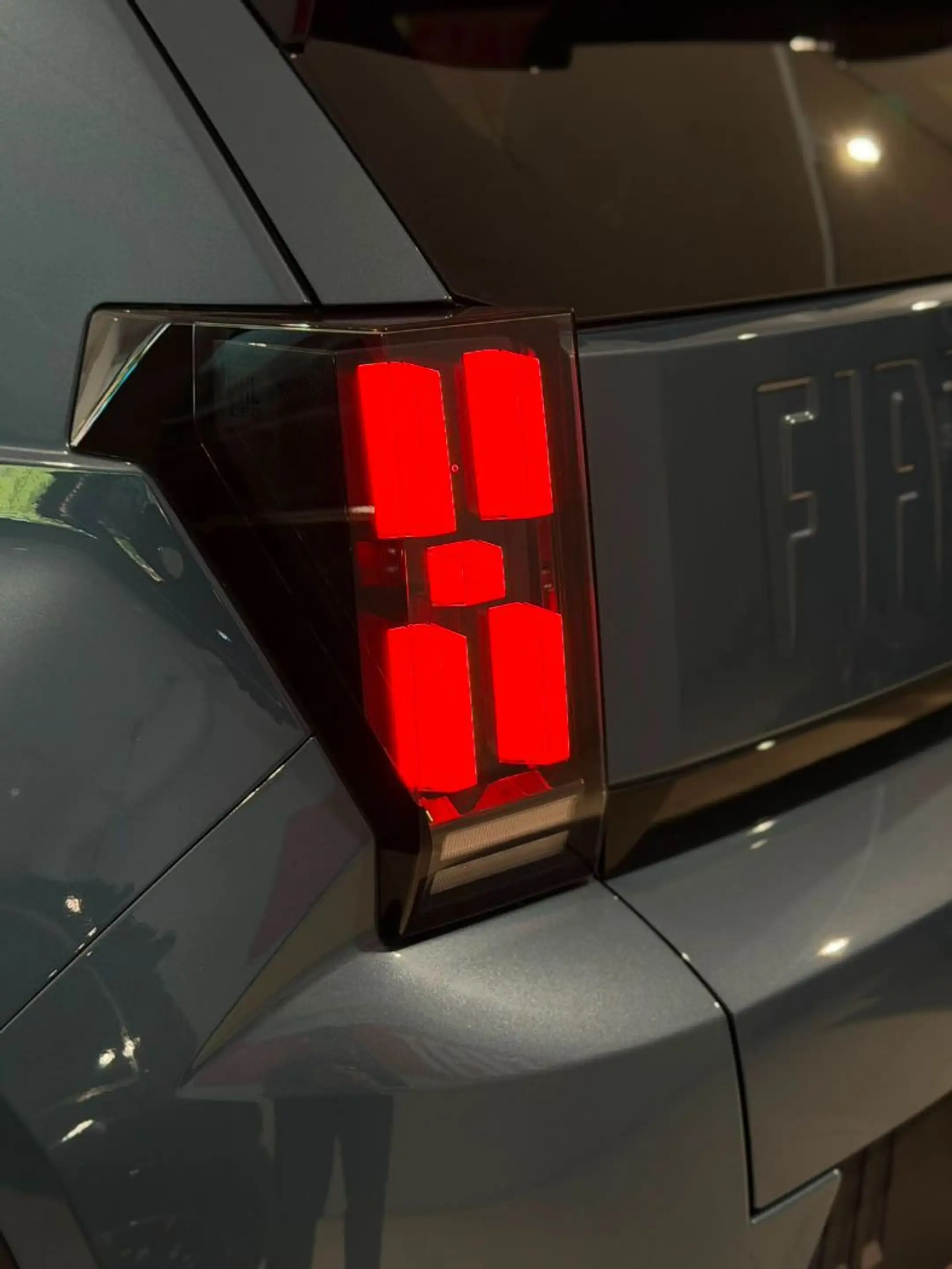 Fiat Grande Panda 1.2 74 kW La Prima LED+Navi+SHZ+PDC — photo 11