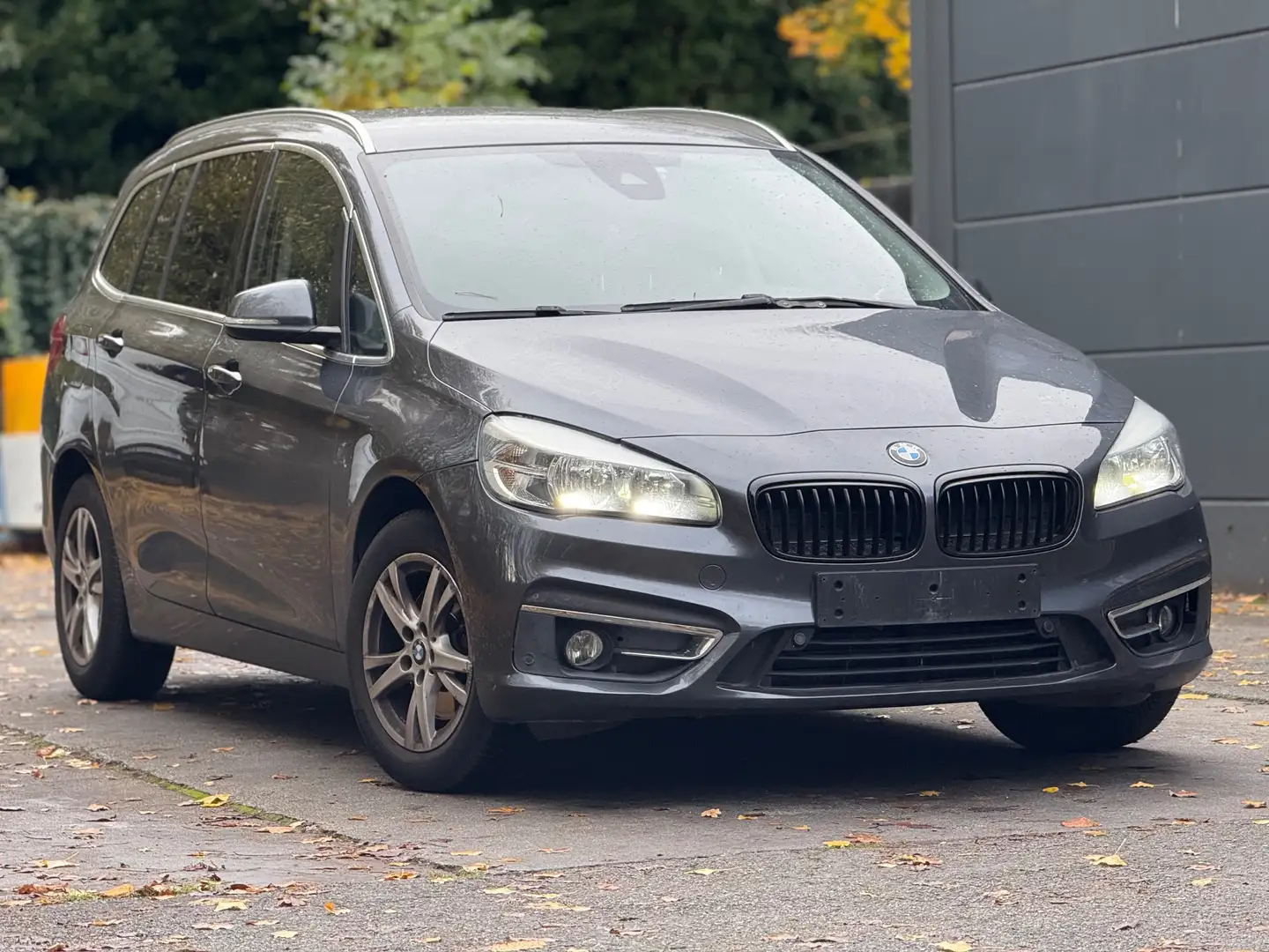 BMW 218 218i Gran Tourer Aut. Luxury Line-7 pl-Leder-Navi Gris - 2