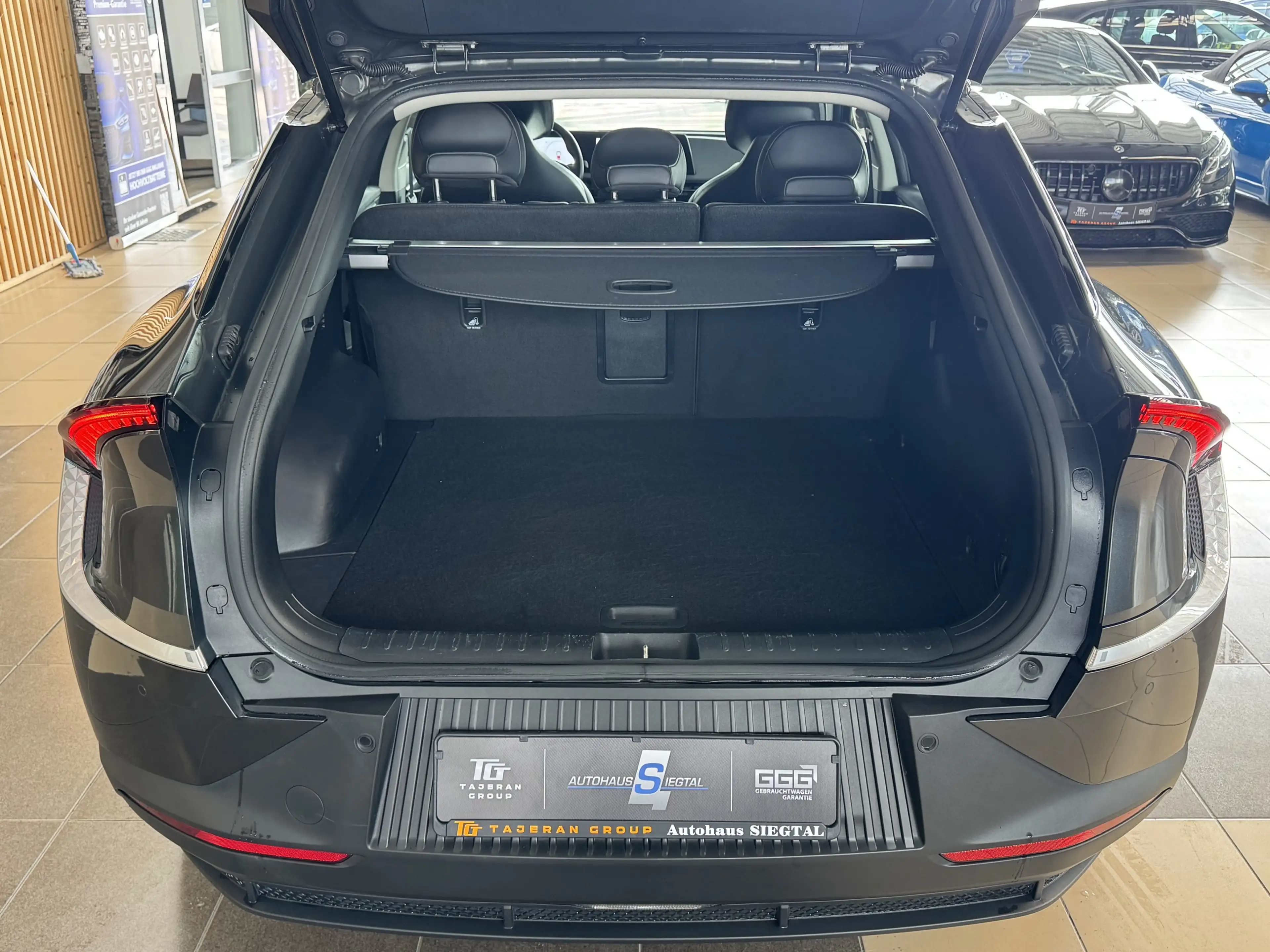 Kia EV6 Teil-Leder RCam Navi Wärmepumpe SHZ LED ACC — photo 8