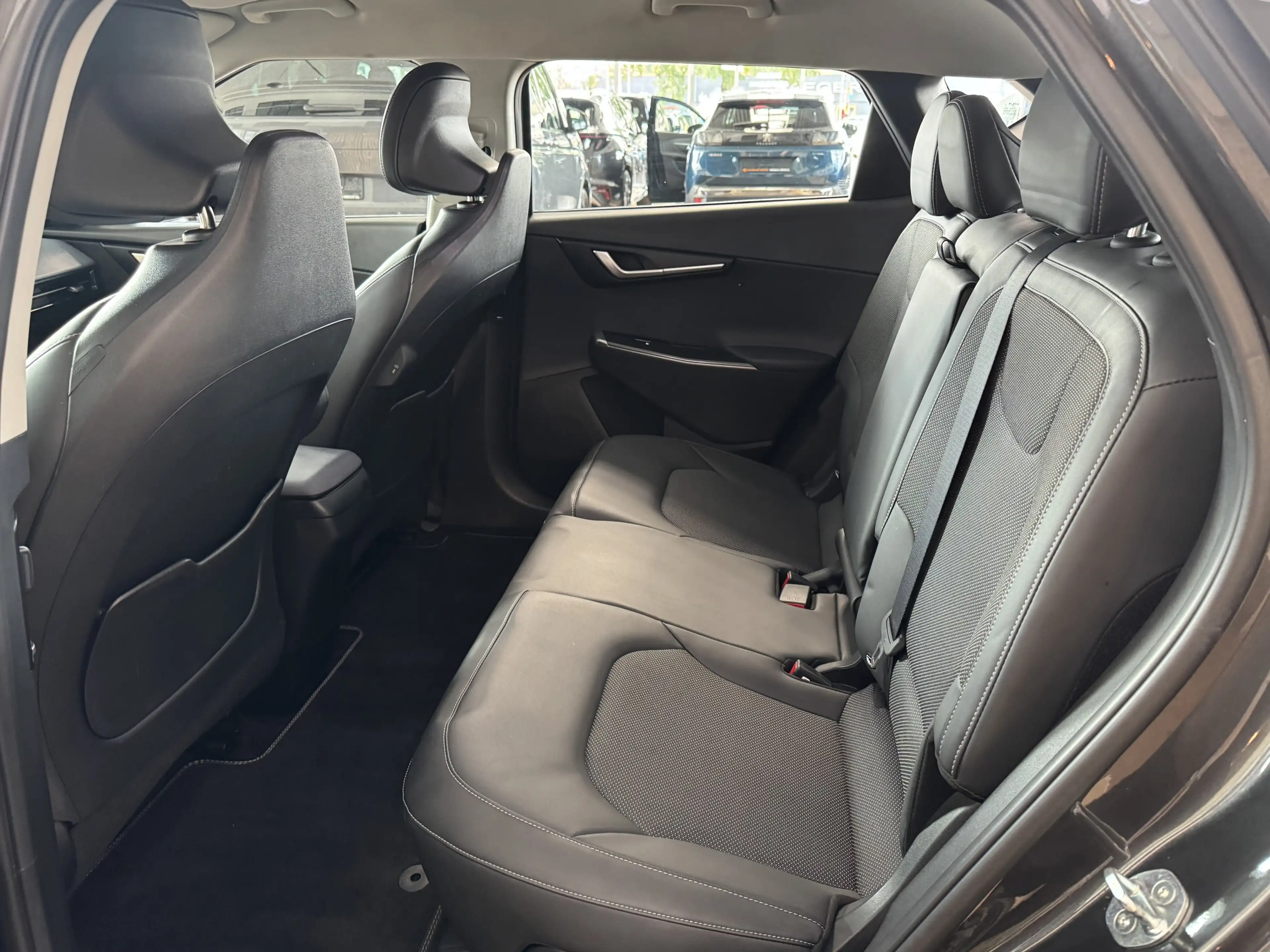 Kia EV6 Teil-Leder RCam Navi Wärmepumpe SHZ LED ACC — photo 13