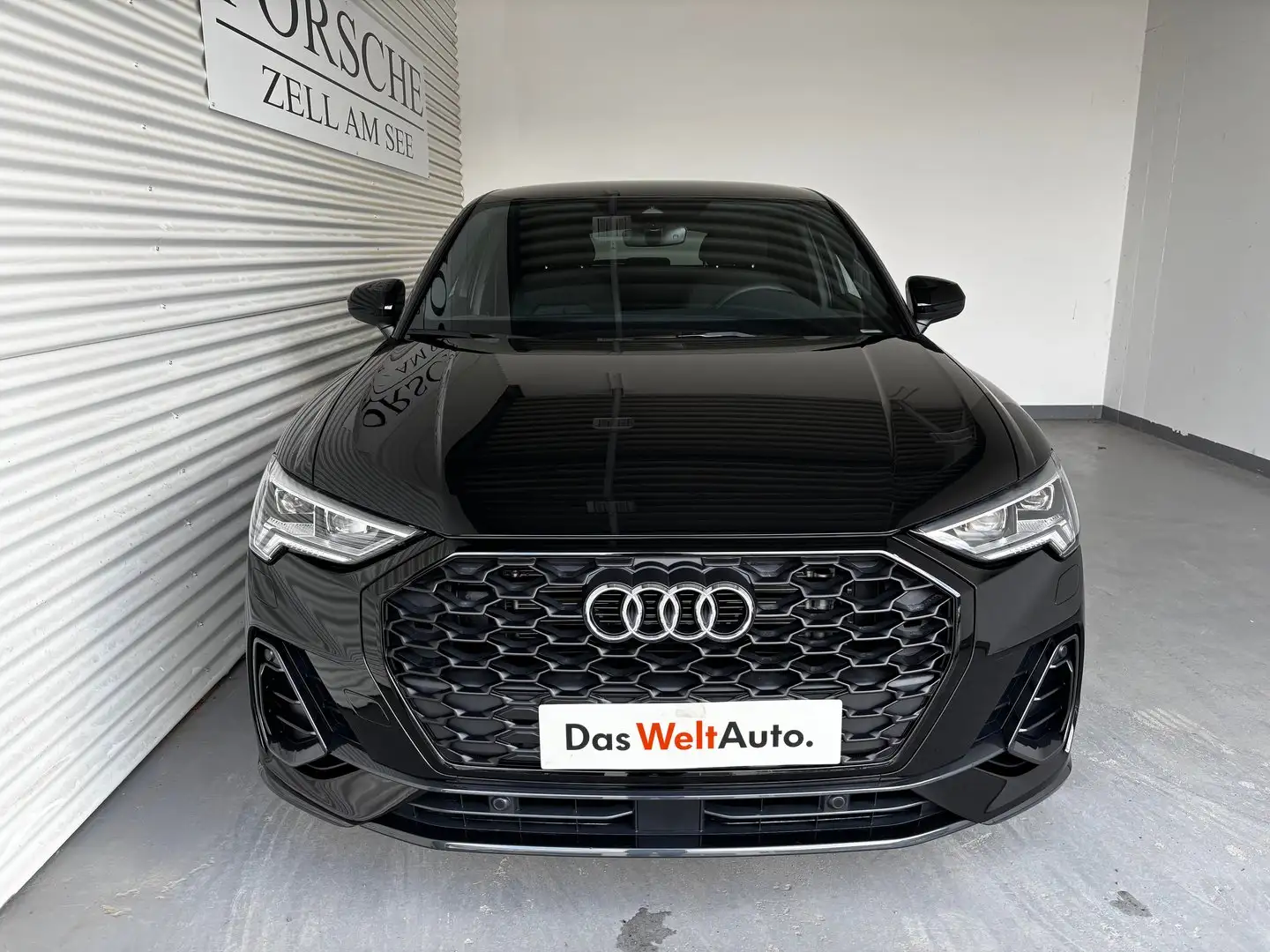 Audi Q3 35 TDI intense Schwarz - 2