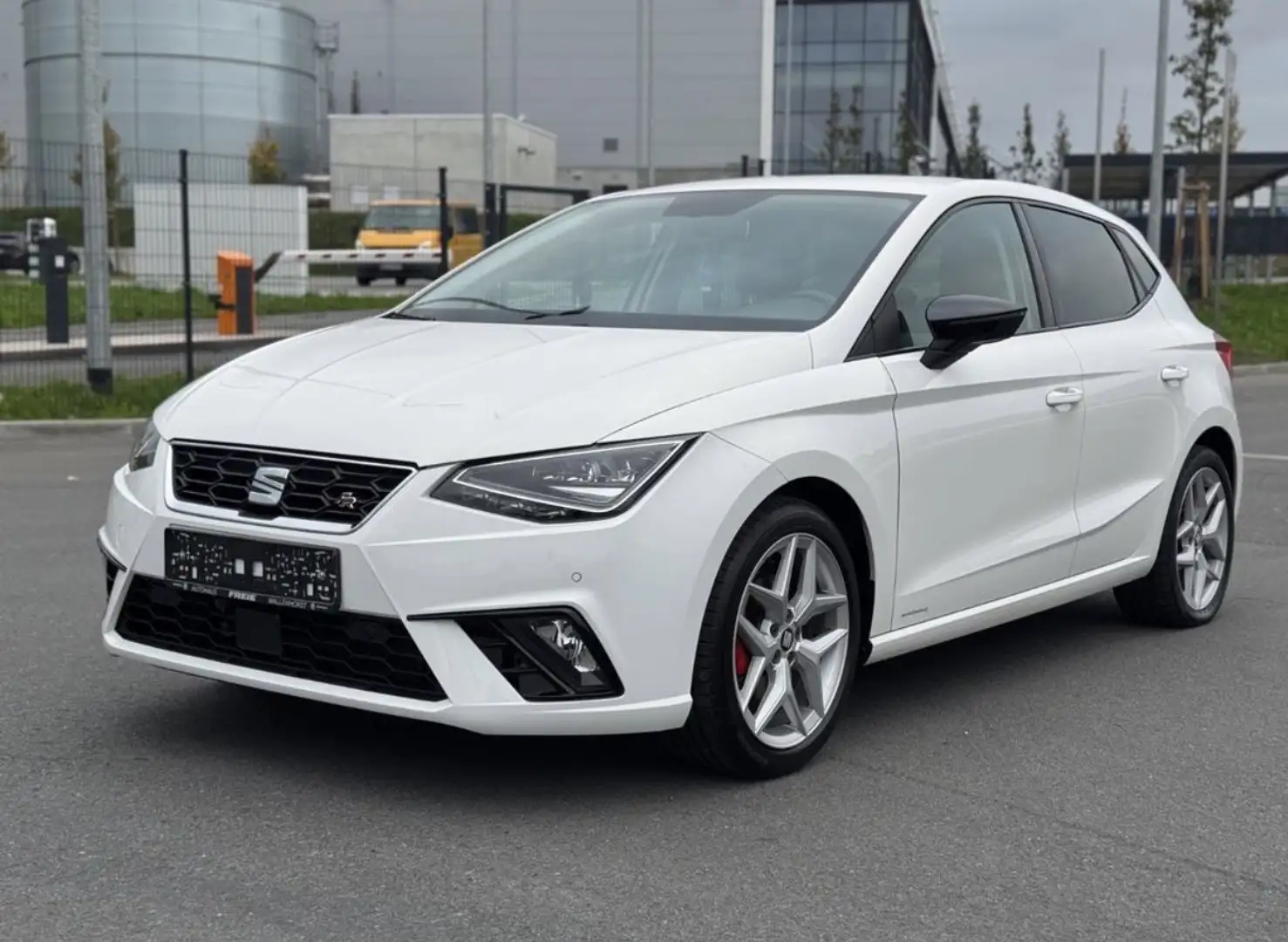 SEAT Ibiza 1.0 TSI S&S DSG FR Automaat - 1