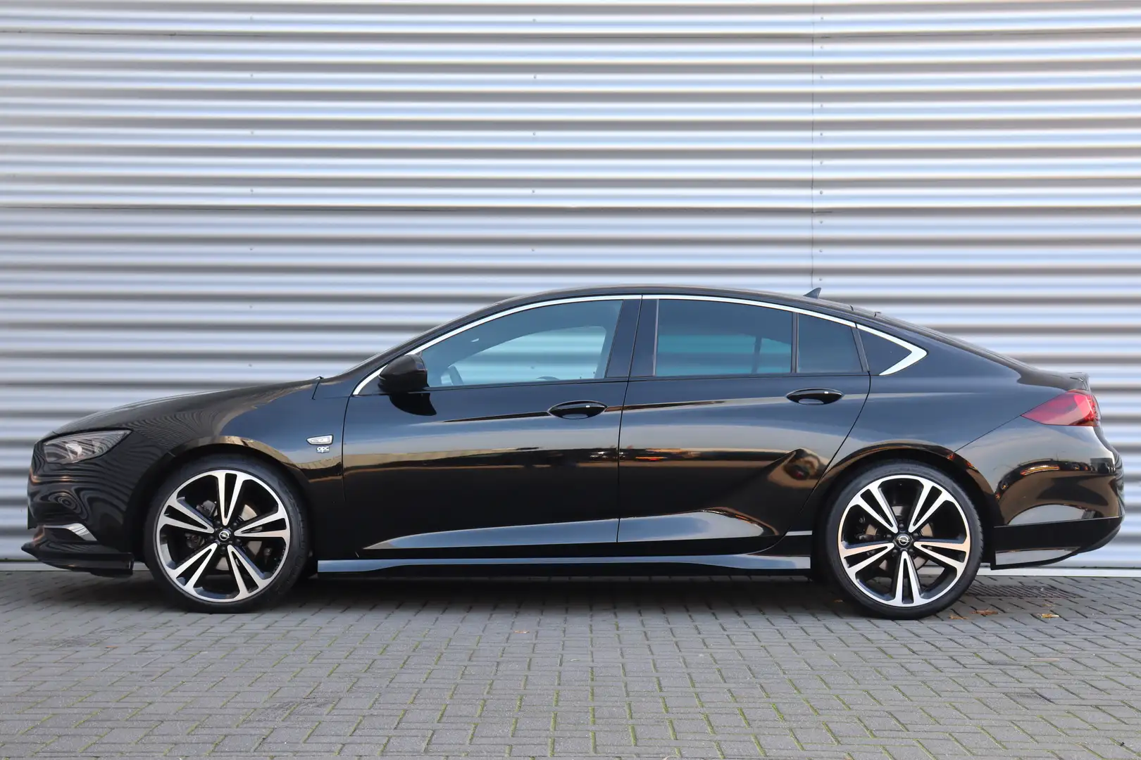 Opel Insignia Grand Sport 1.5 TURBO 165PK INNOVATION+ OPC-LINE A Noir - 2