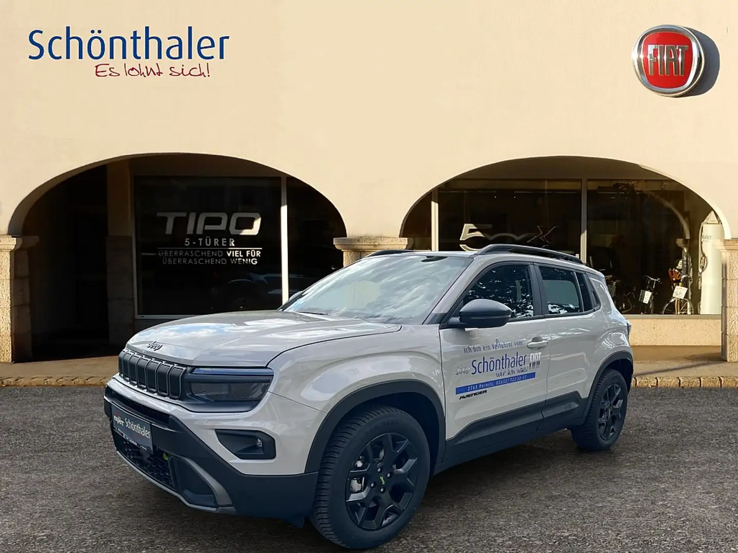 Jeep Avenger 1.2 T3 e-Hybrid 4xe Upland e-DCT6 Beige - 1