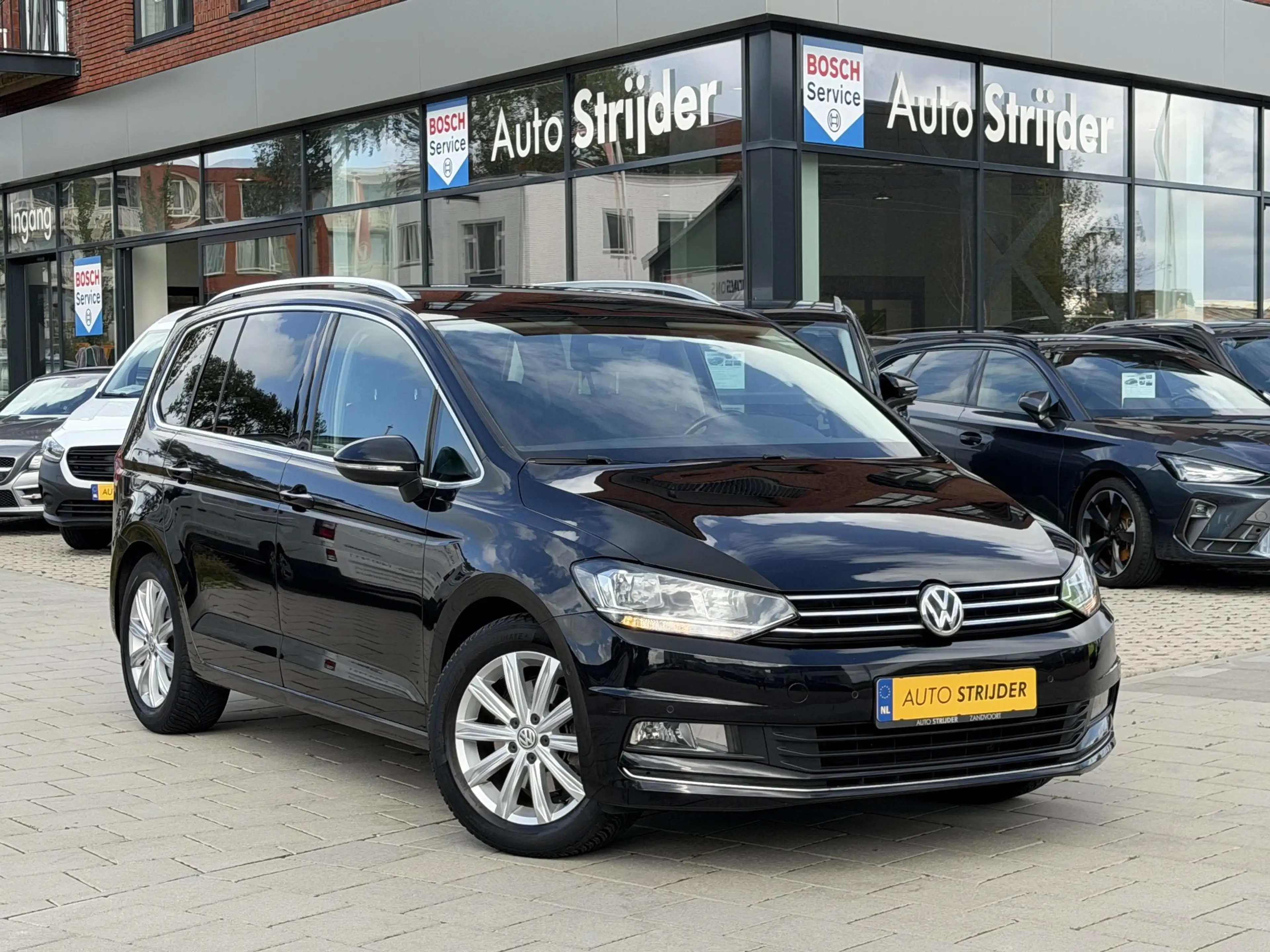 Volkswagen Touran 1.4 TSI Highline | trekhaak | camera | App-Navi — photo 26