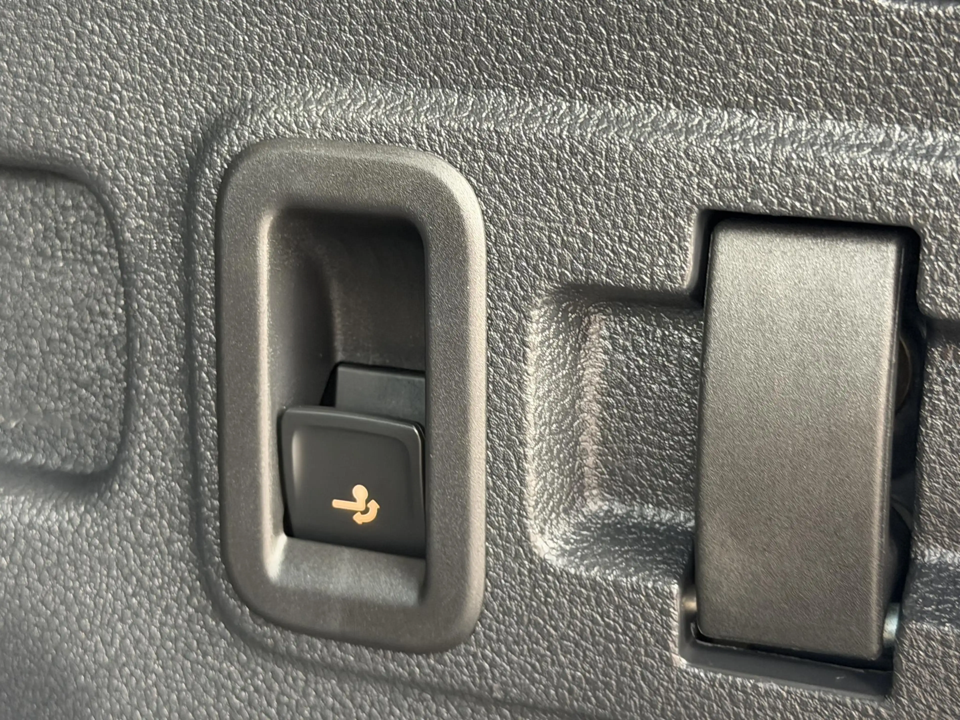 Volkswagen Touran 1.4 TSI Highline | trekhaak | camera | App-Navi — photo 22