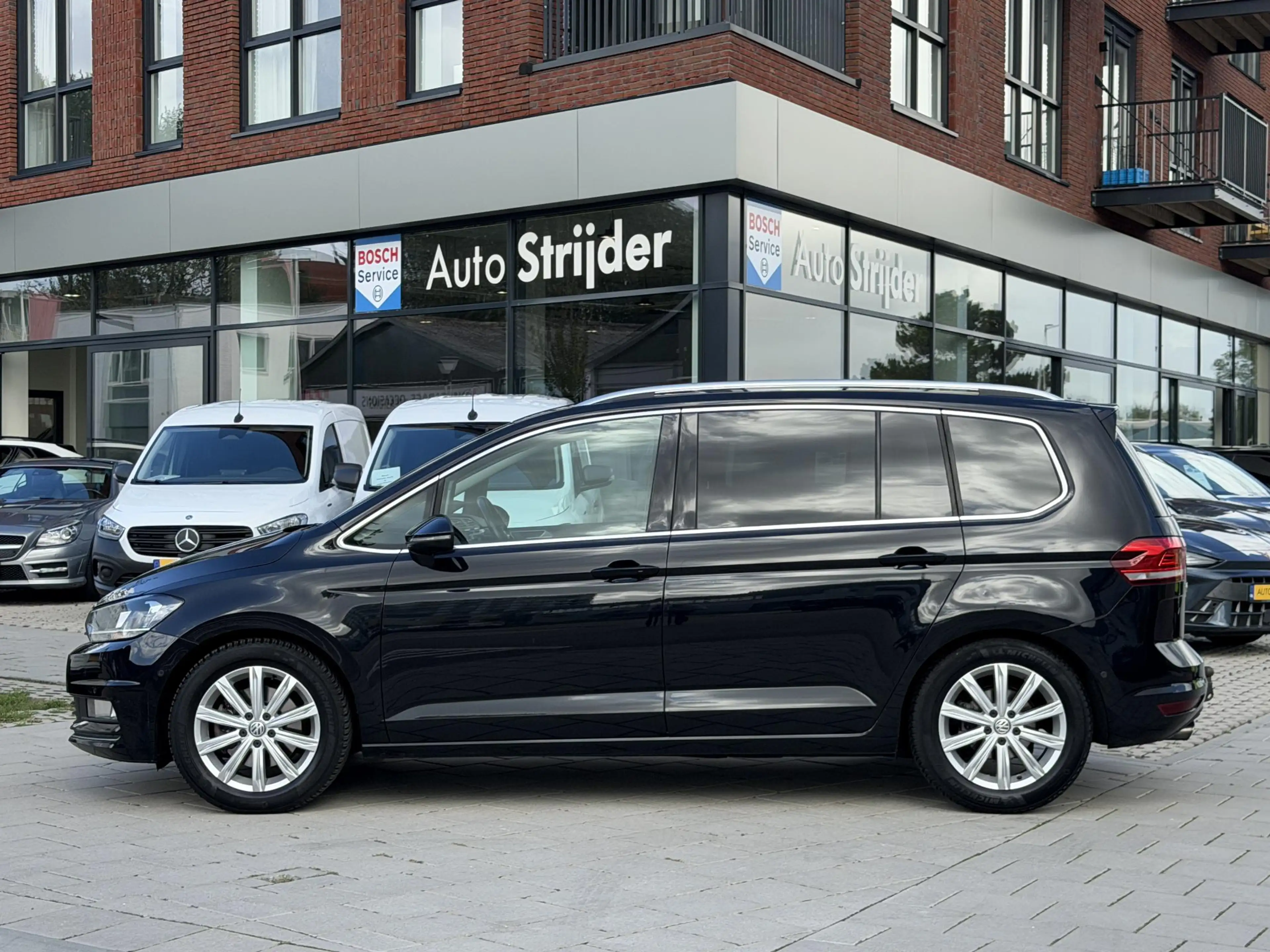 Volkswagen Touran 1.4 TSI Highline | trekhaak | camera | App-Navi — photo 5