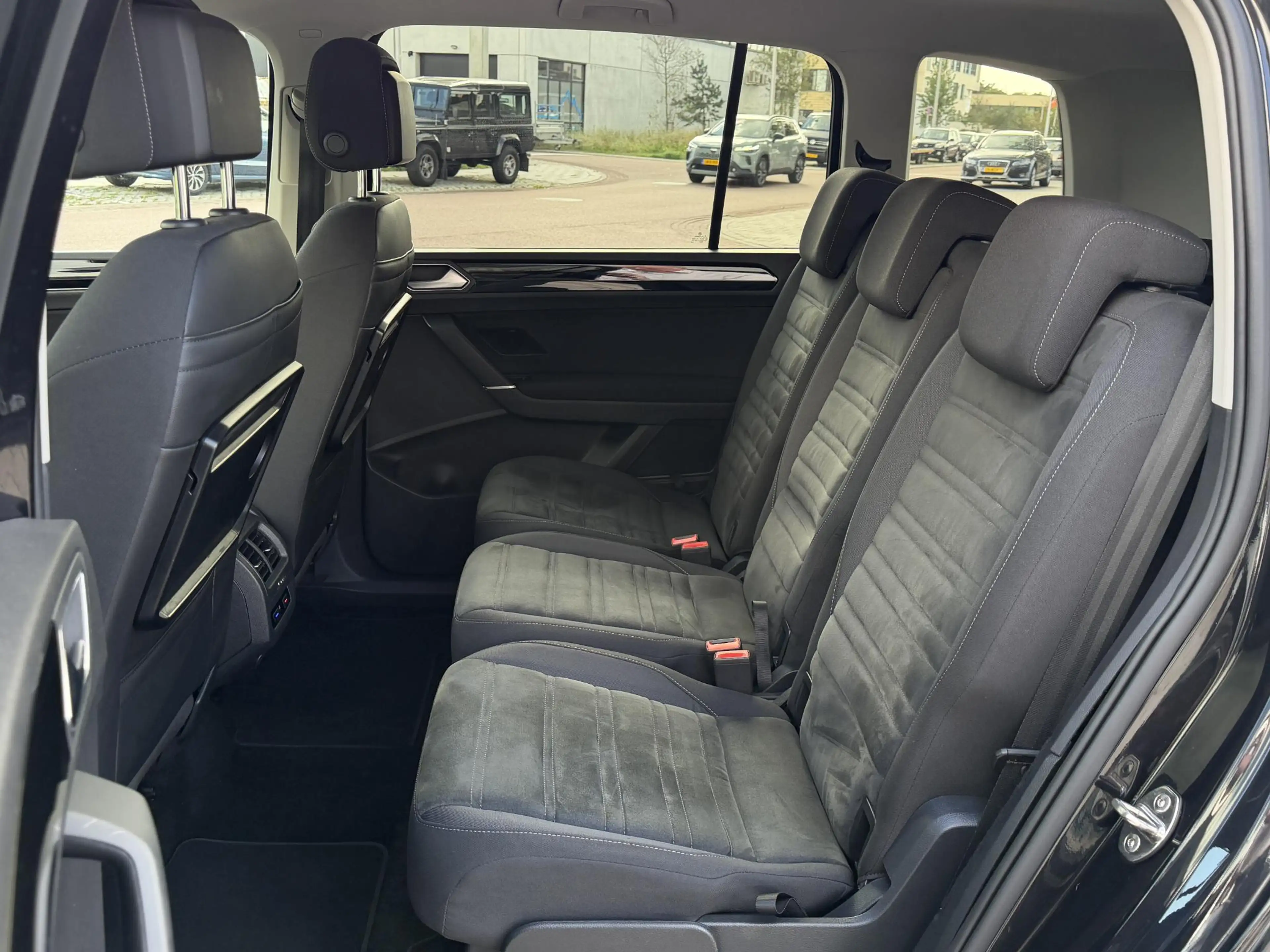 Volkswagen Touran 1.4 TSI Highline | trekhaak | camera | App-Navi — photo 7