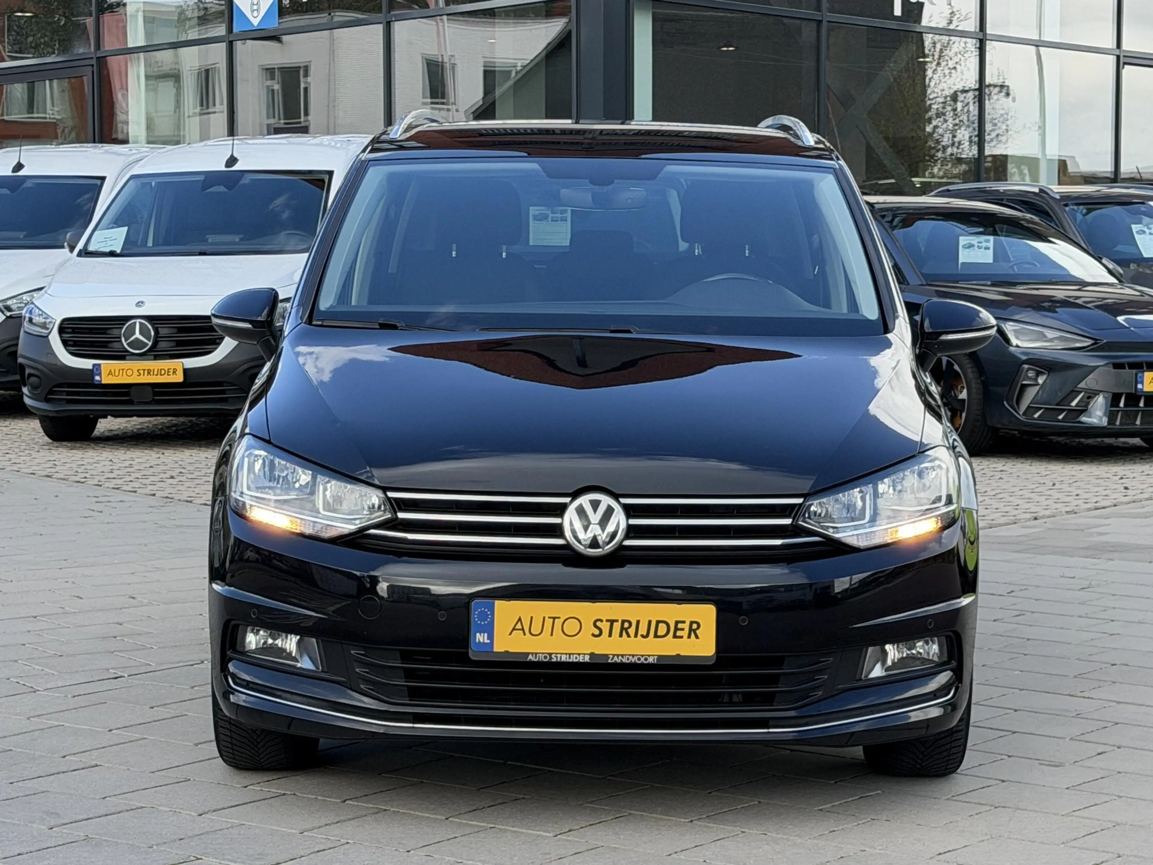 Volkswagen Touran 1.4 TSI Highline | trekhaak | camera | App-Navi — photo 18