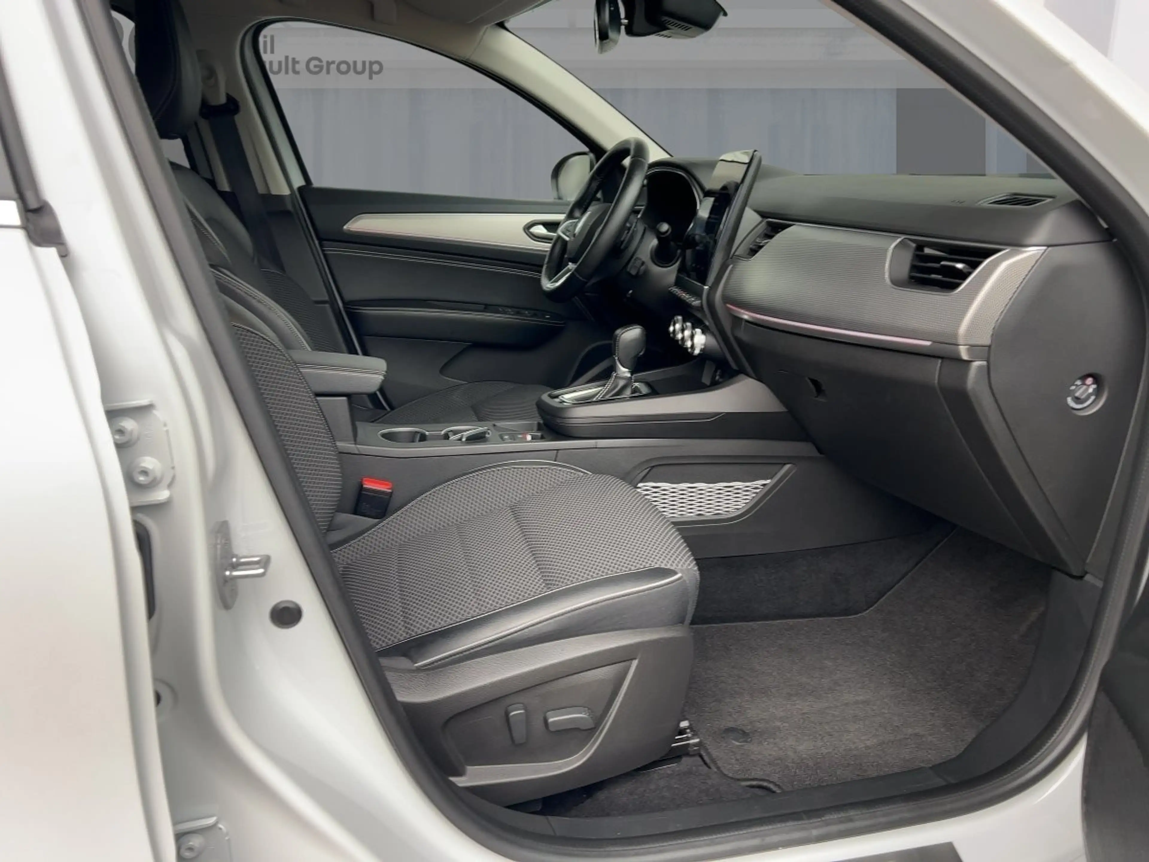 Renault Arkana TECHNO TCe 140 EDC — photo 8