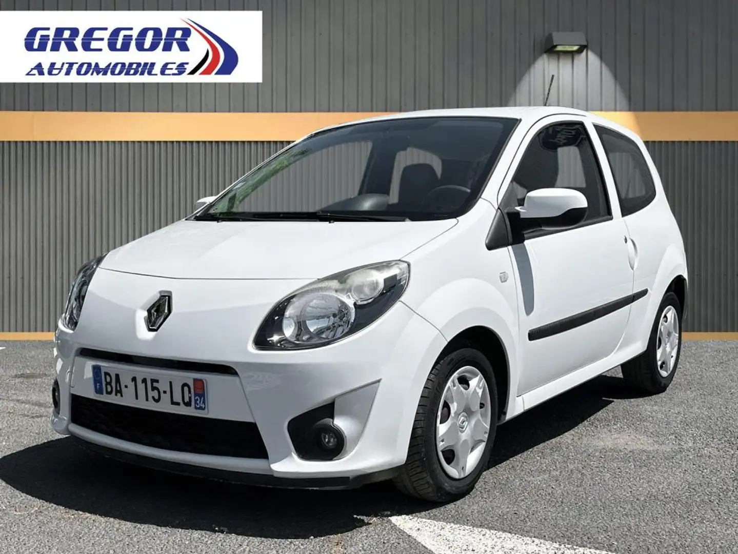 Renault Twingo II PHASE 1.2I 75CH Blanc - 1