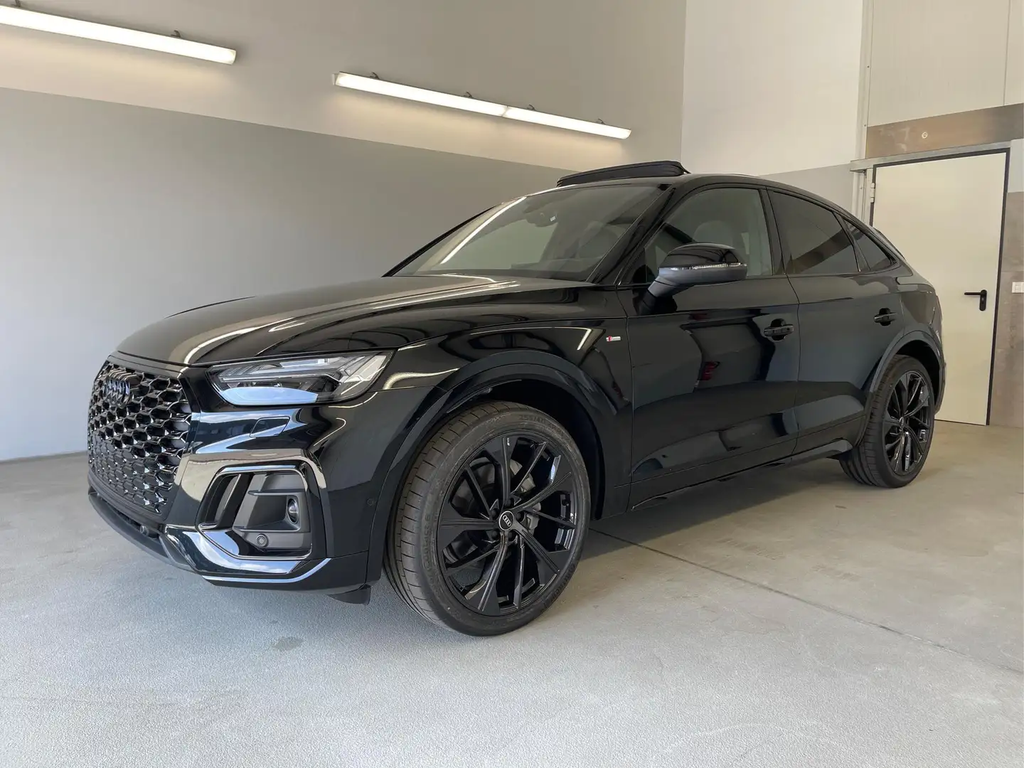 Audi Q5 Sportback S line 40 TDI Luft+Matrix+360° 40 TDI... Schwarz - 1